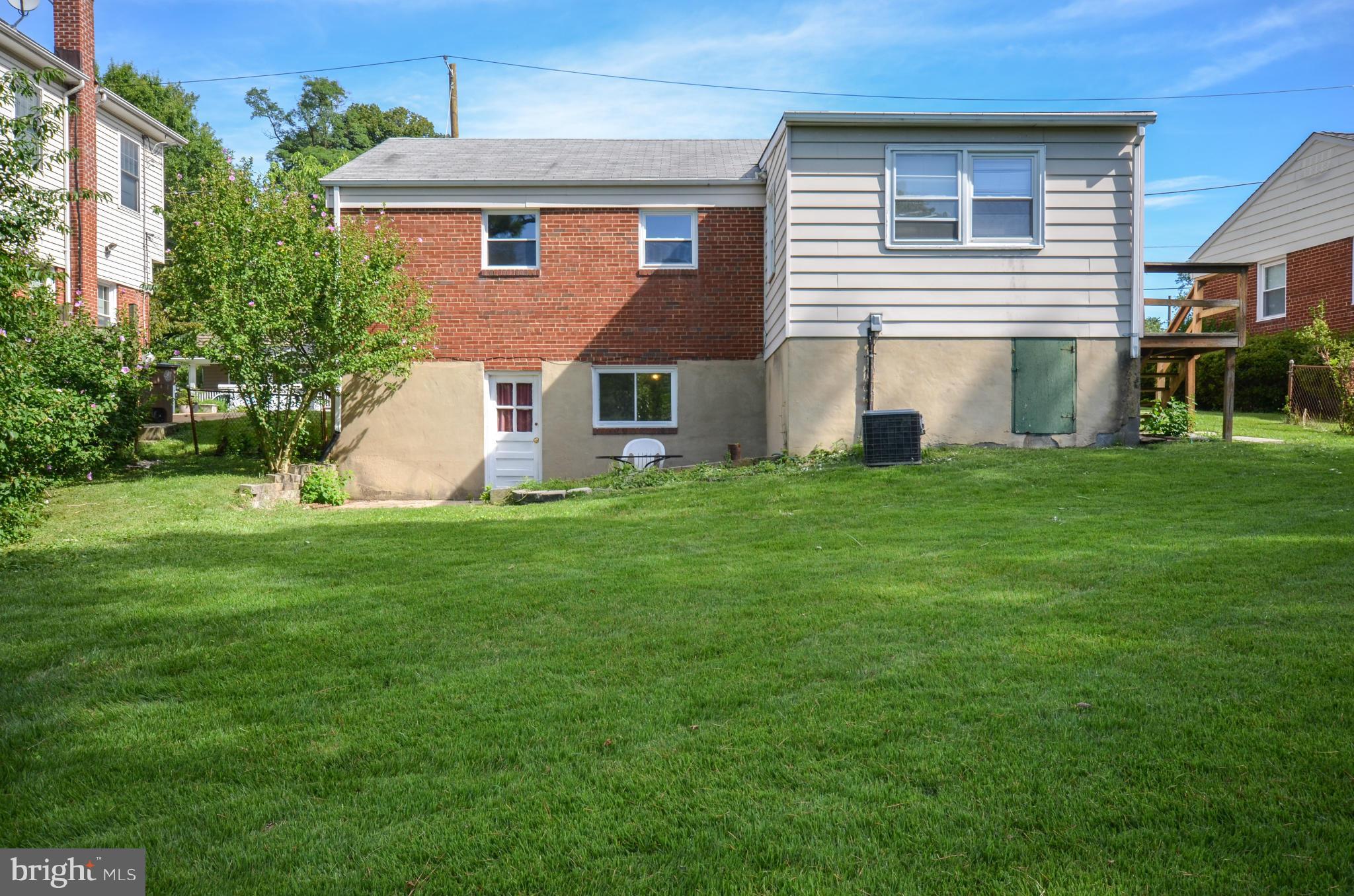 M L REESE - Residential Lease