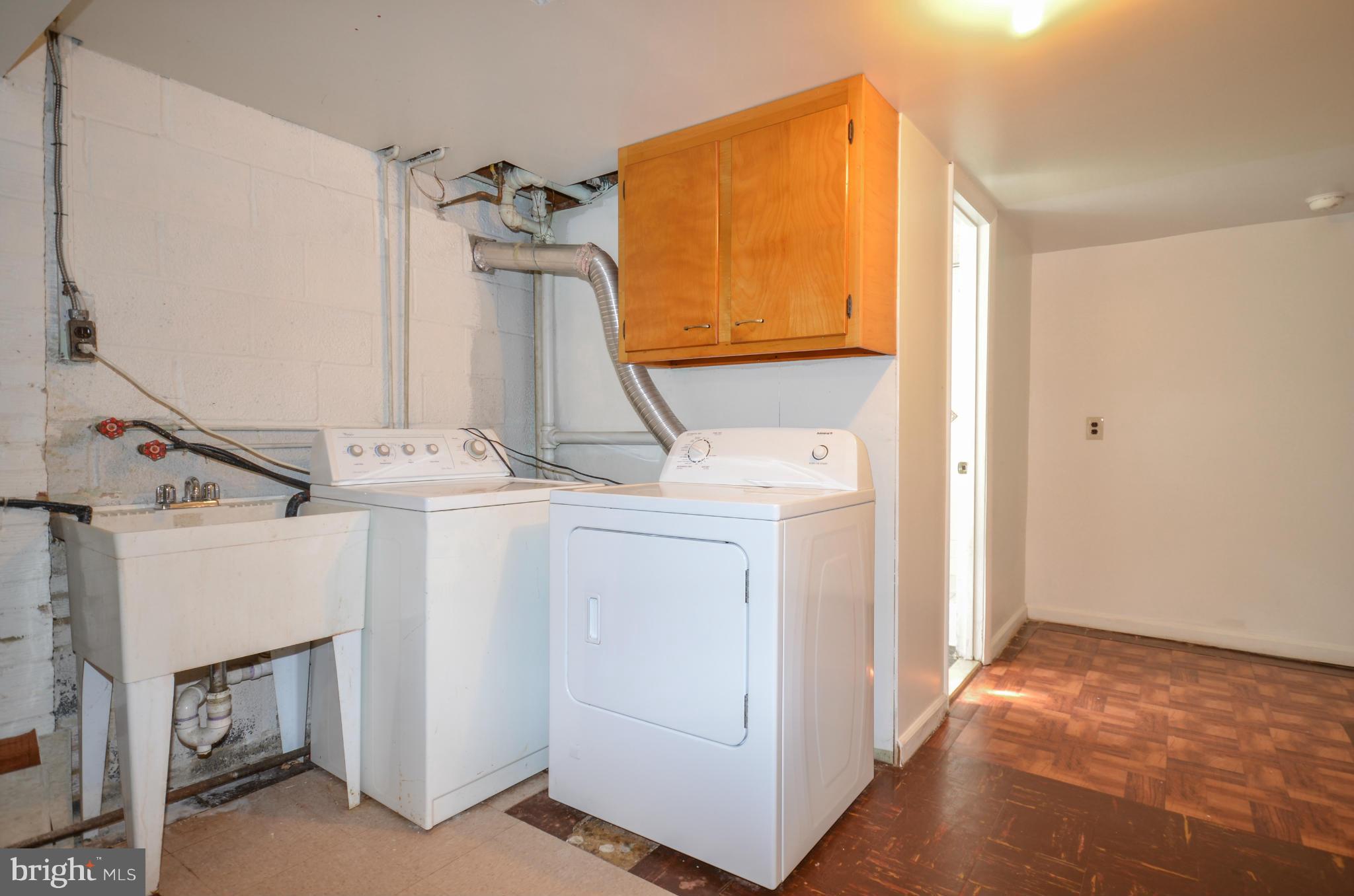 M L REESE - Residential Lease