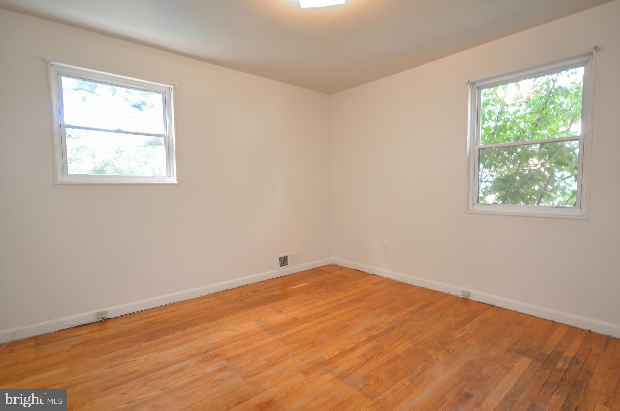 M L REESE - Residential Lease