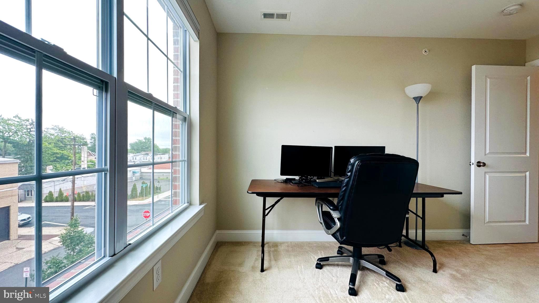 PENN SQ - Residential