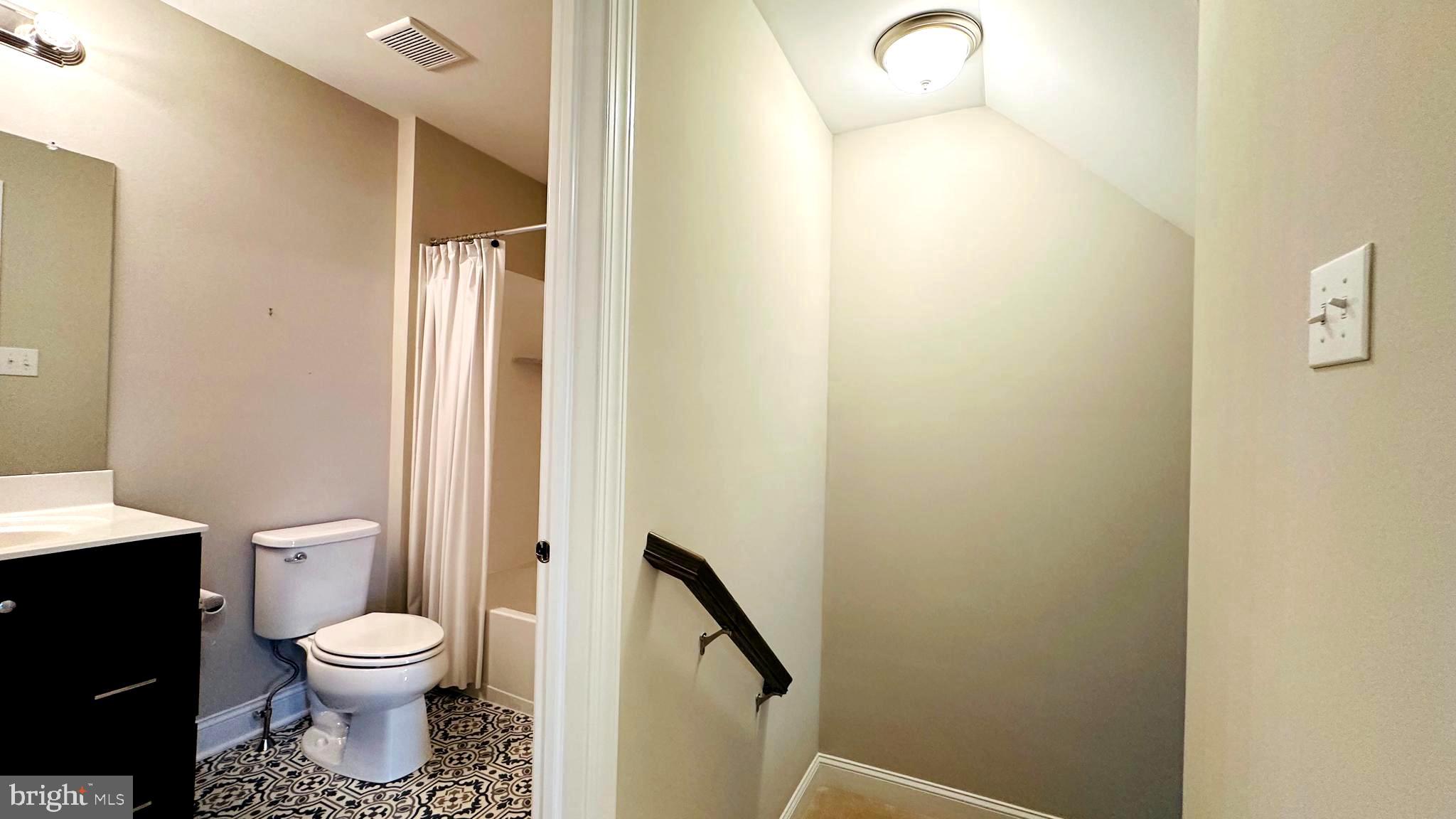 PENN SQ - Residential