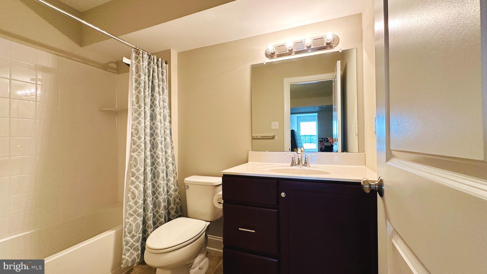 PENN SQ - Residential