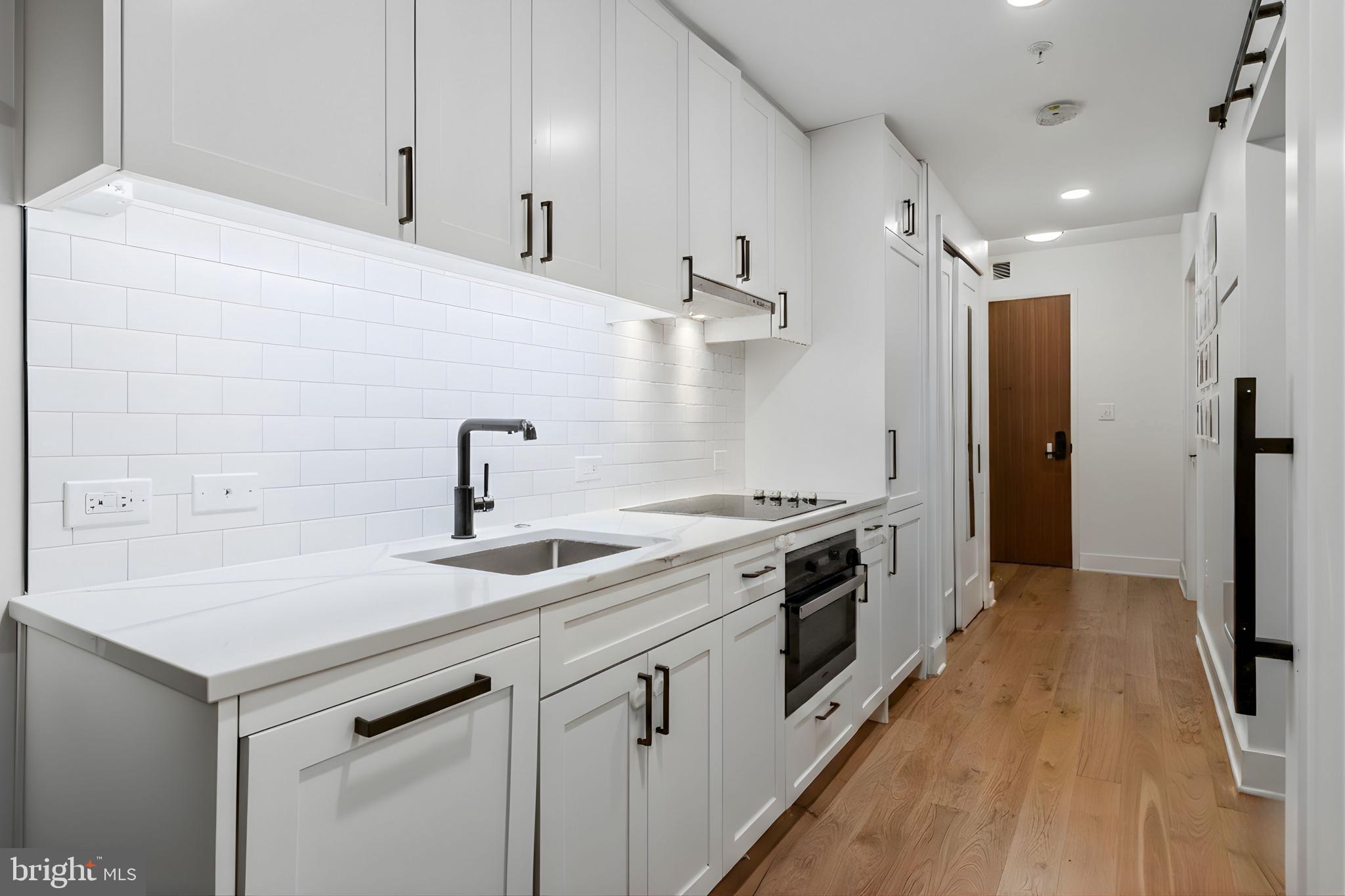 1211 VAN STREET SE 614