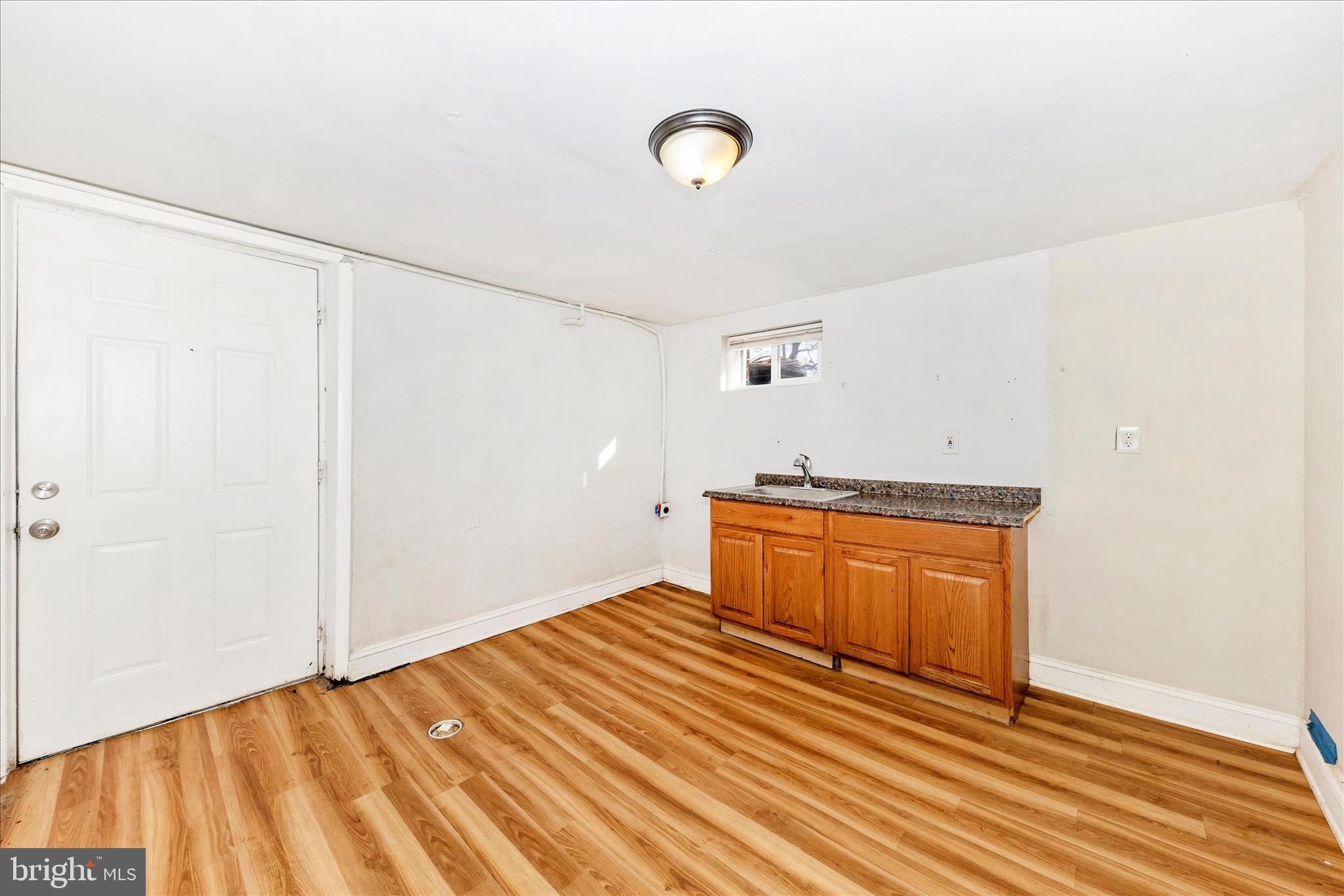 ADELPHI KNOLLS - Residential