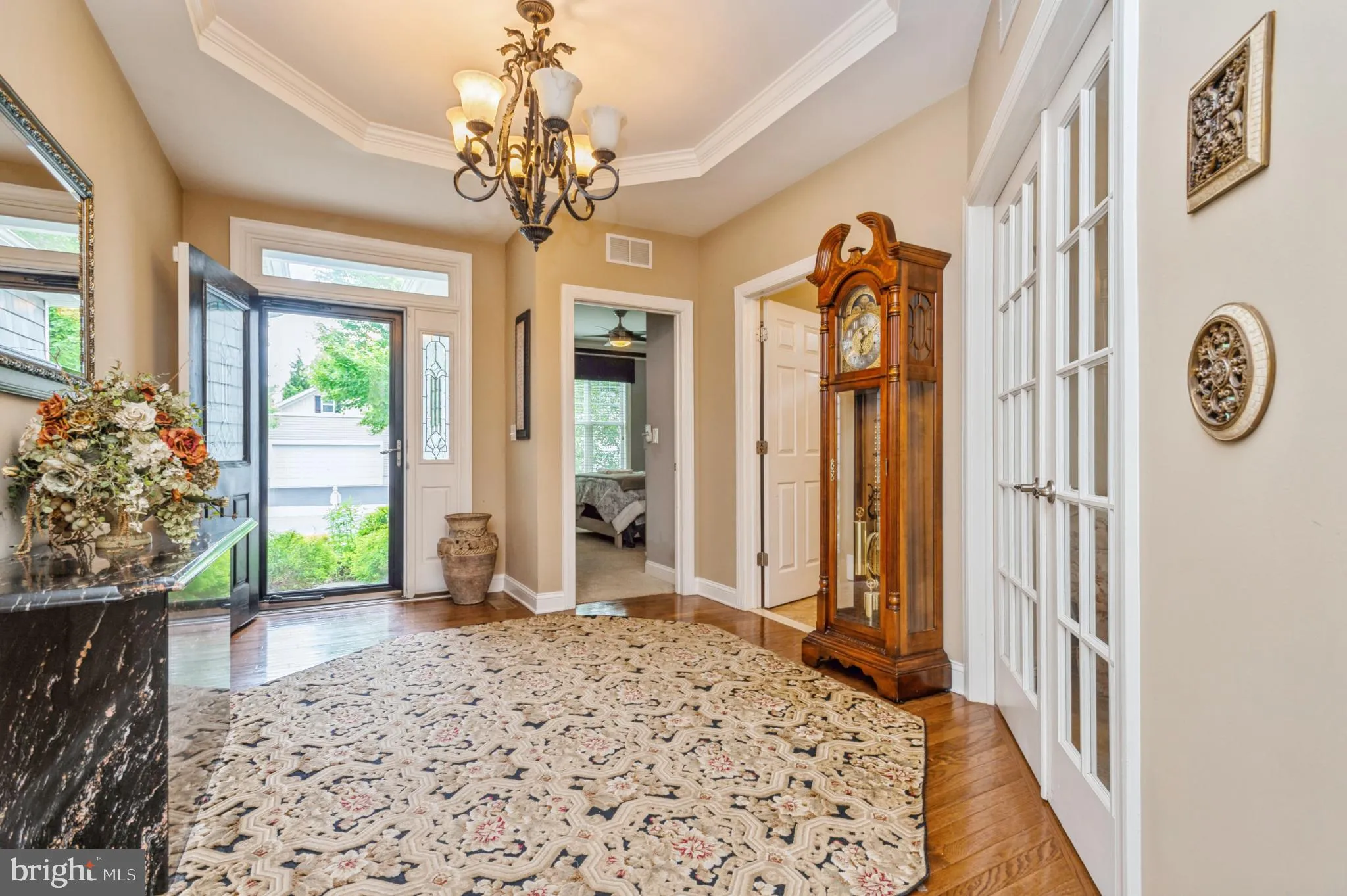 Manalapan, New Jersey 07726, United States, 2 Bedrooms Bedrooms, ,3 BathroomsBathrooms,Residential,Pending,143065