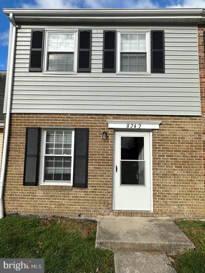 8242 MARLTON COURT
