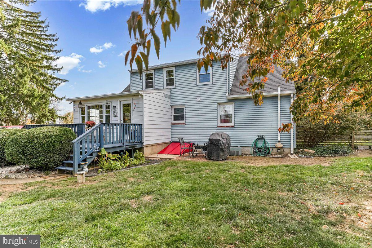 EAST FALLOWFIELD - Residential