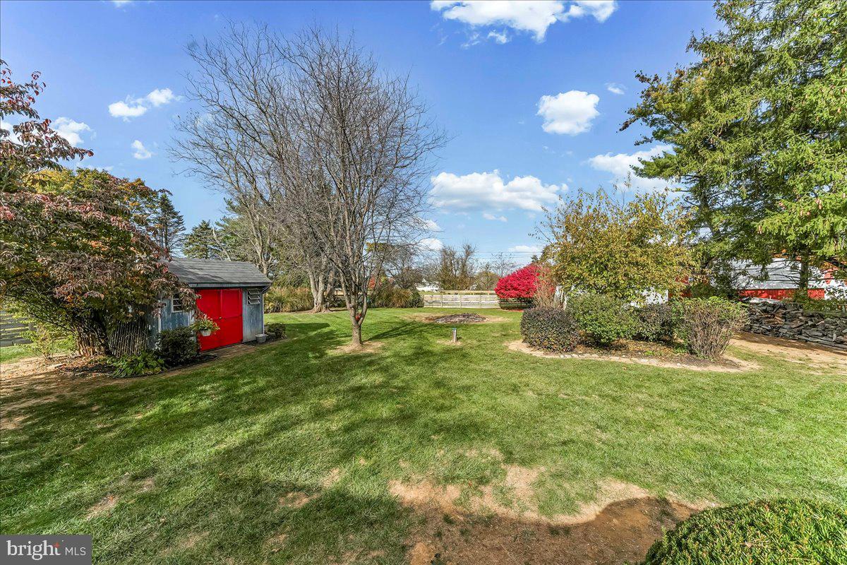 EAST FALLOWFIELD - Residential