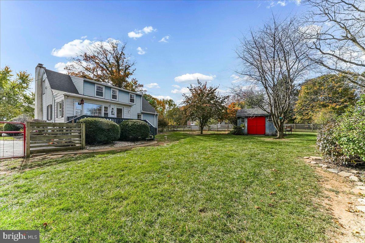 EAST FALLOWFIELD - Residential