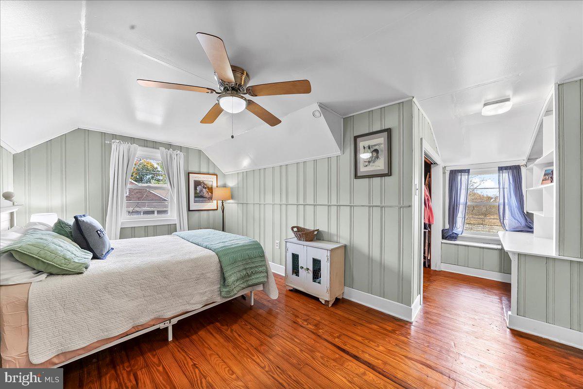 EAST FALLOWFIELD - Residential