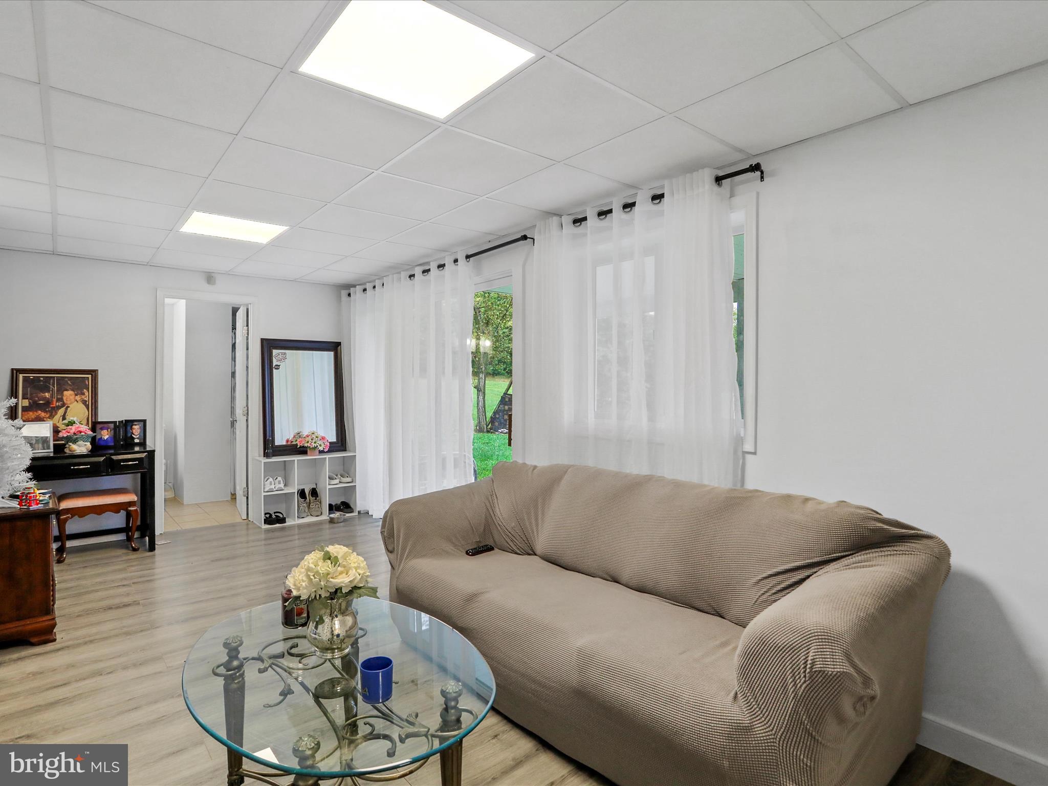 RED BARN - Residential