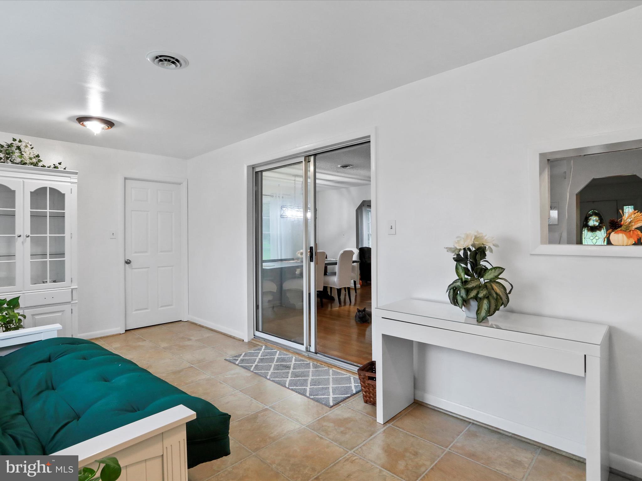 RED BARN - Residential