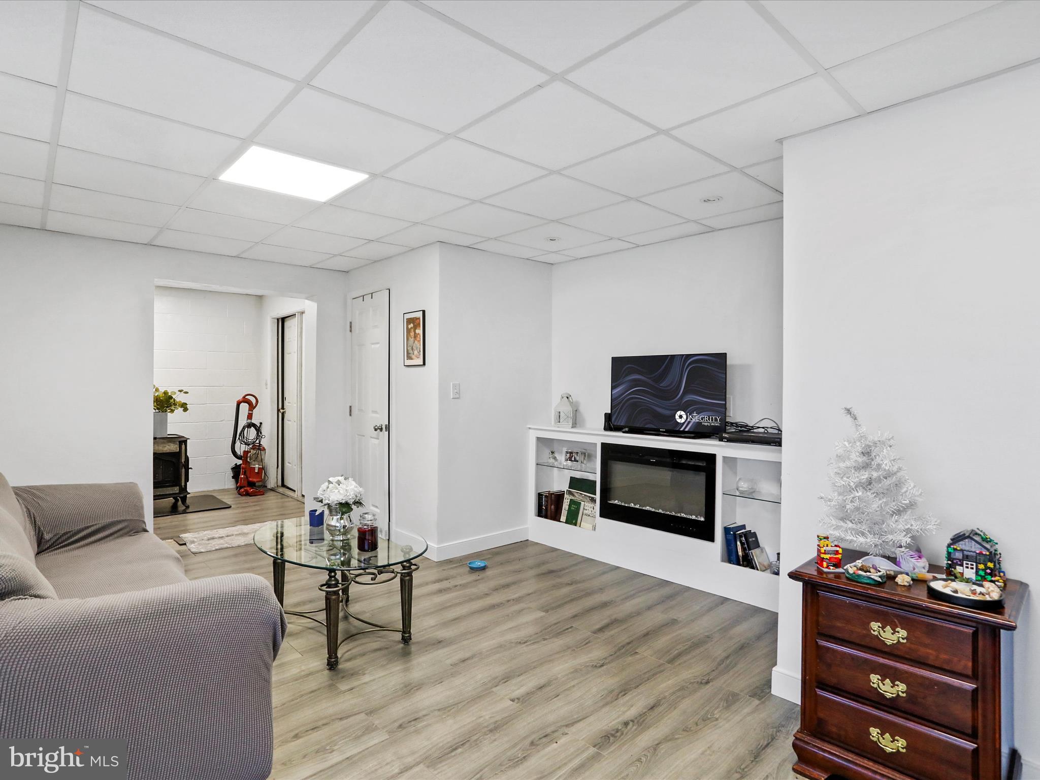 RED BARN - Residential