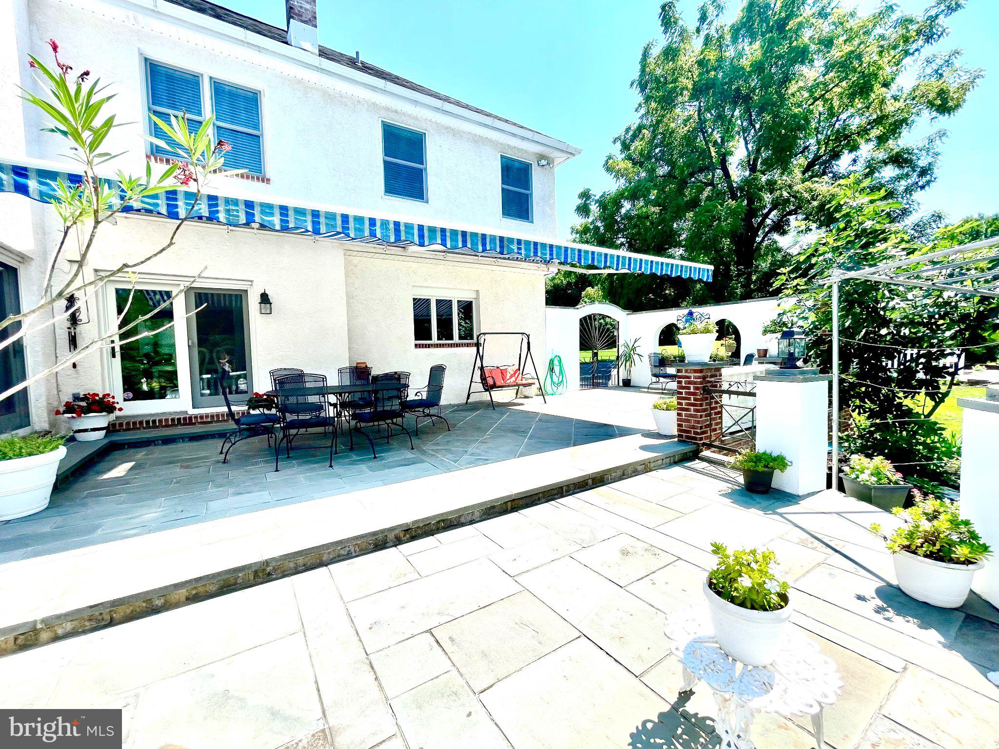 FEASTERVILLE - Residential