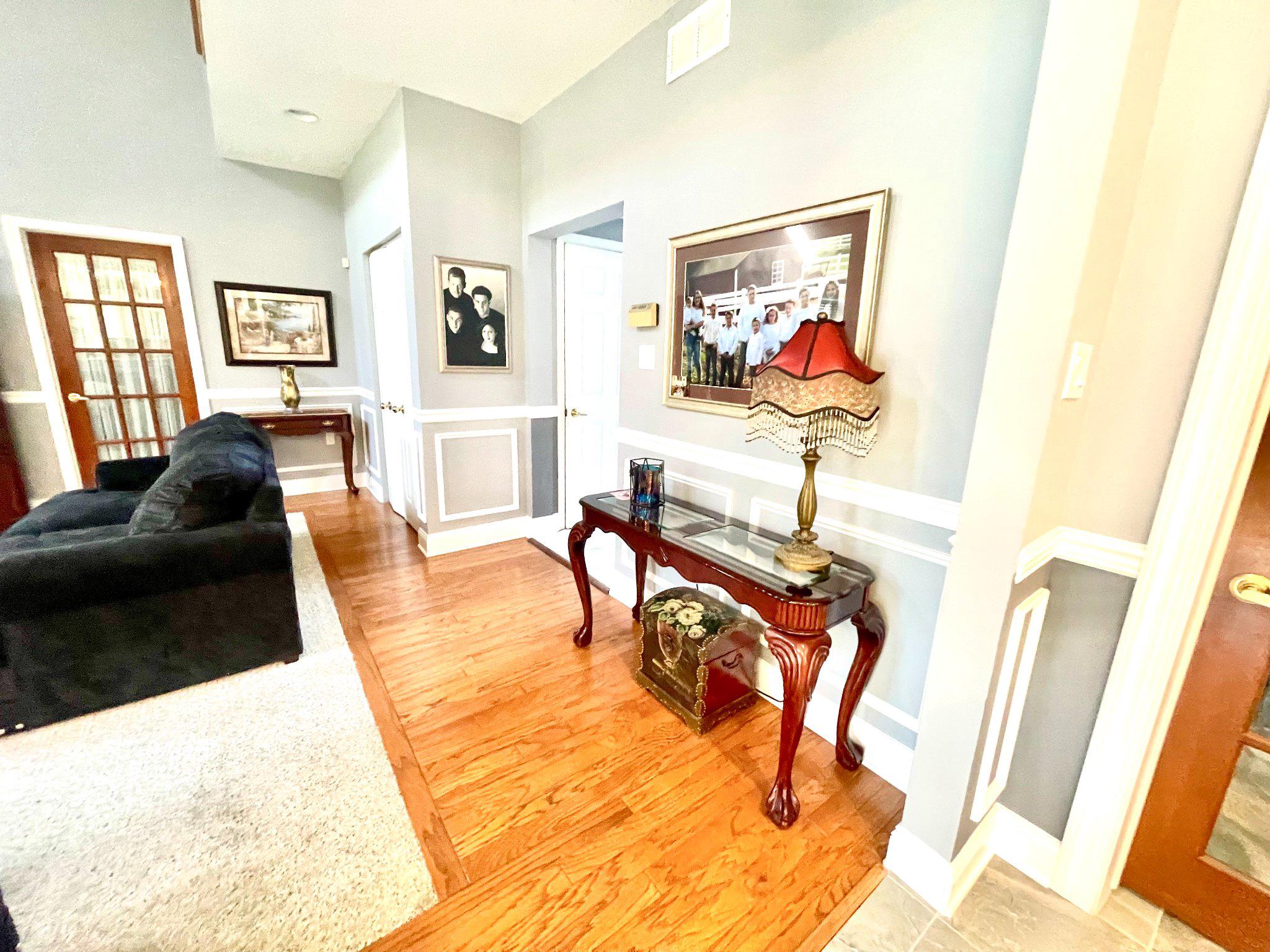 FEASTERVILLE - Residential