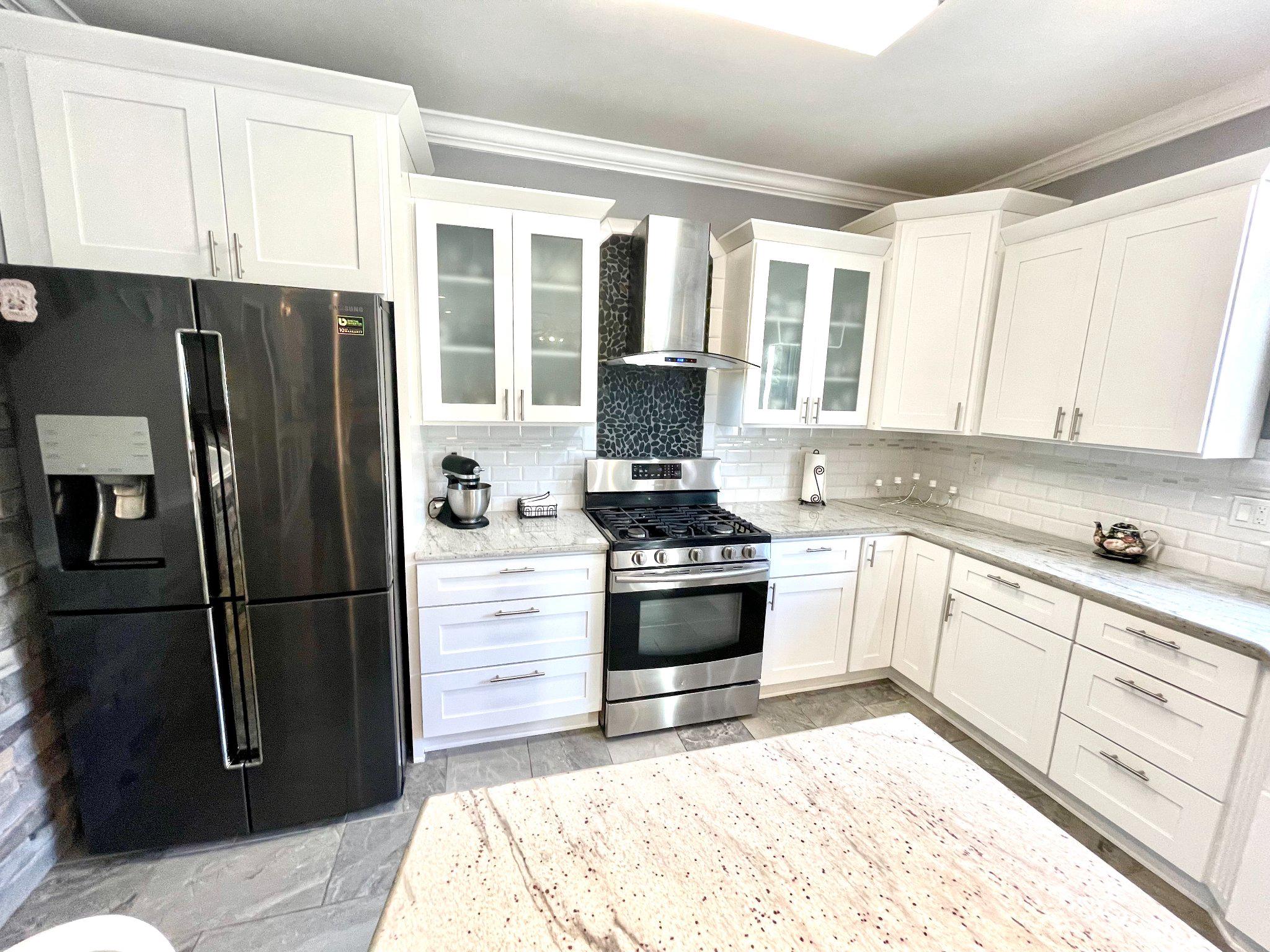 FEASTERVILLE - Residential