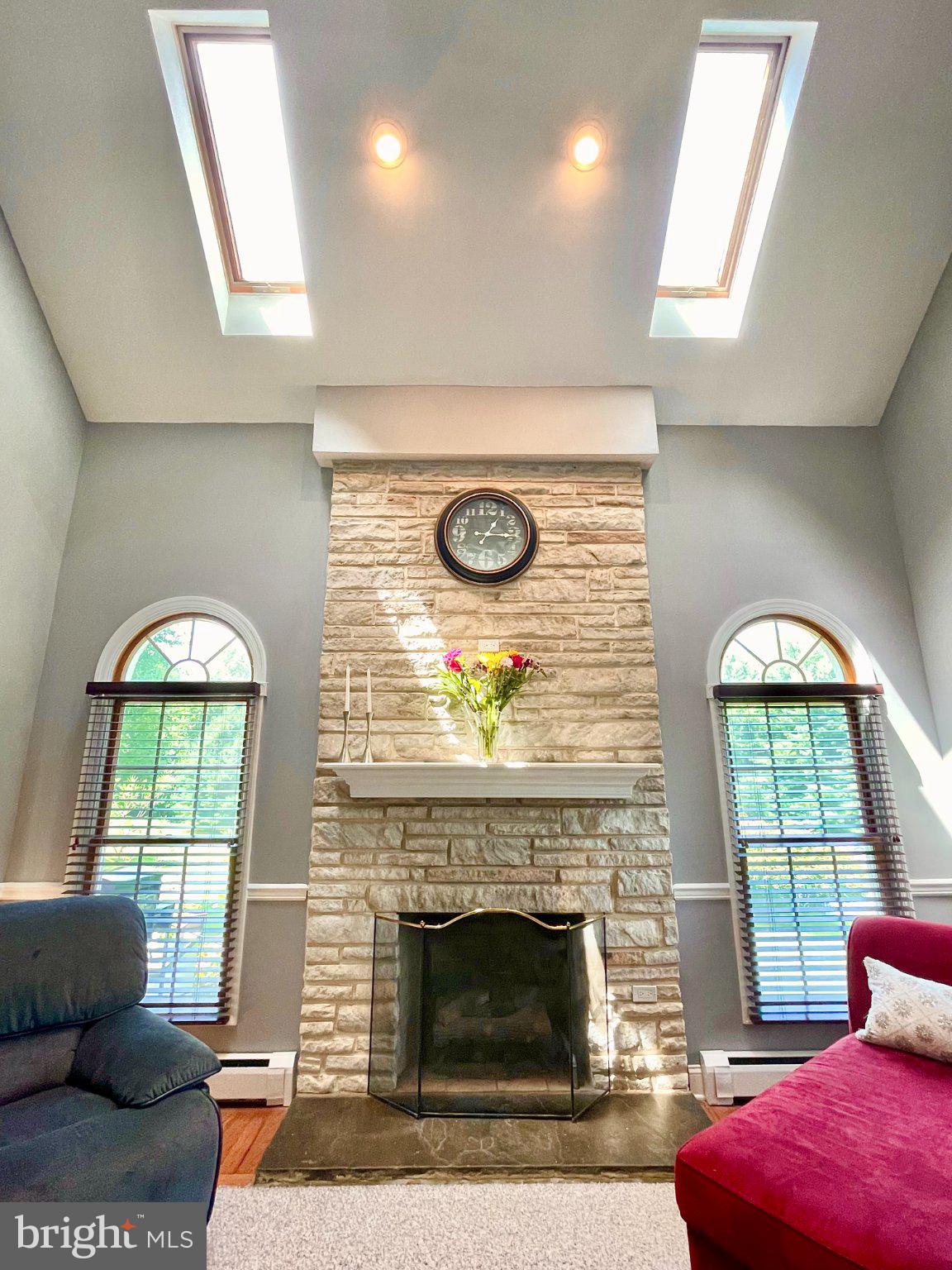 FEASTERVILLE - Residential