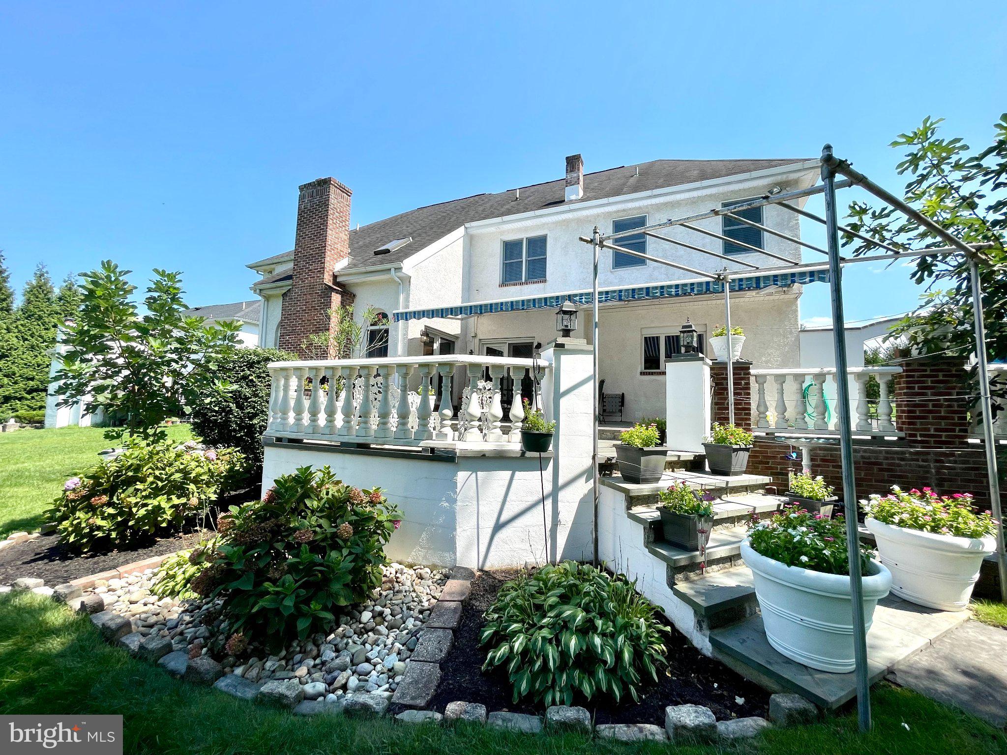 FEASTERVILLE - Residential