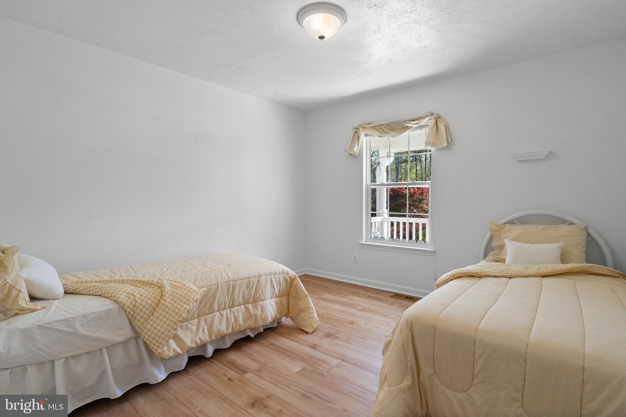 CRESCENT RUN - Residential