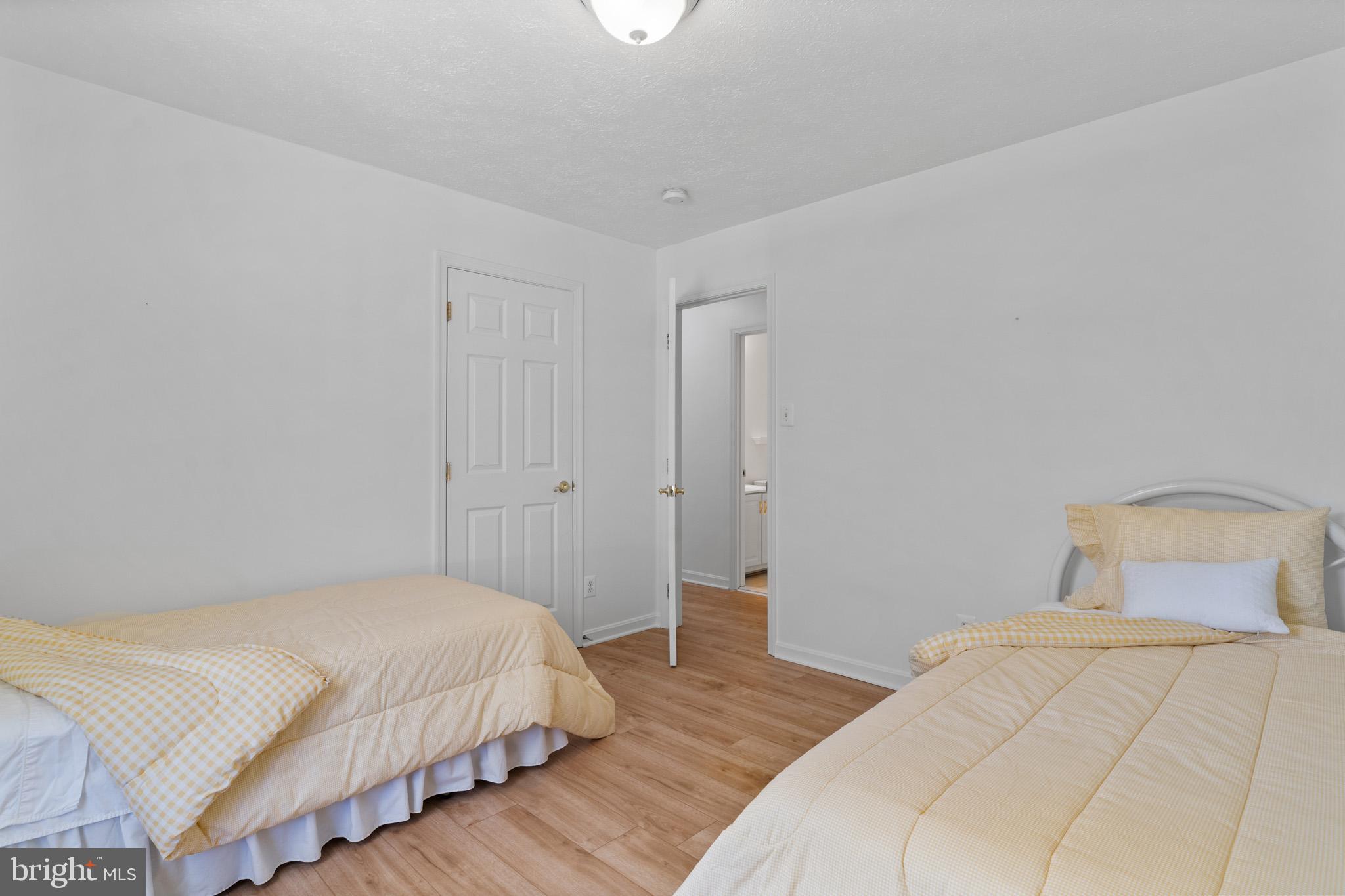 CRESCENT RUN - Residential