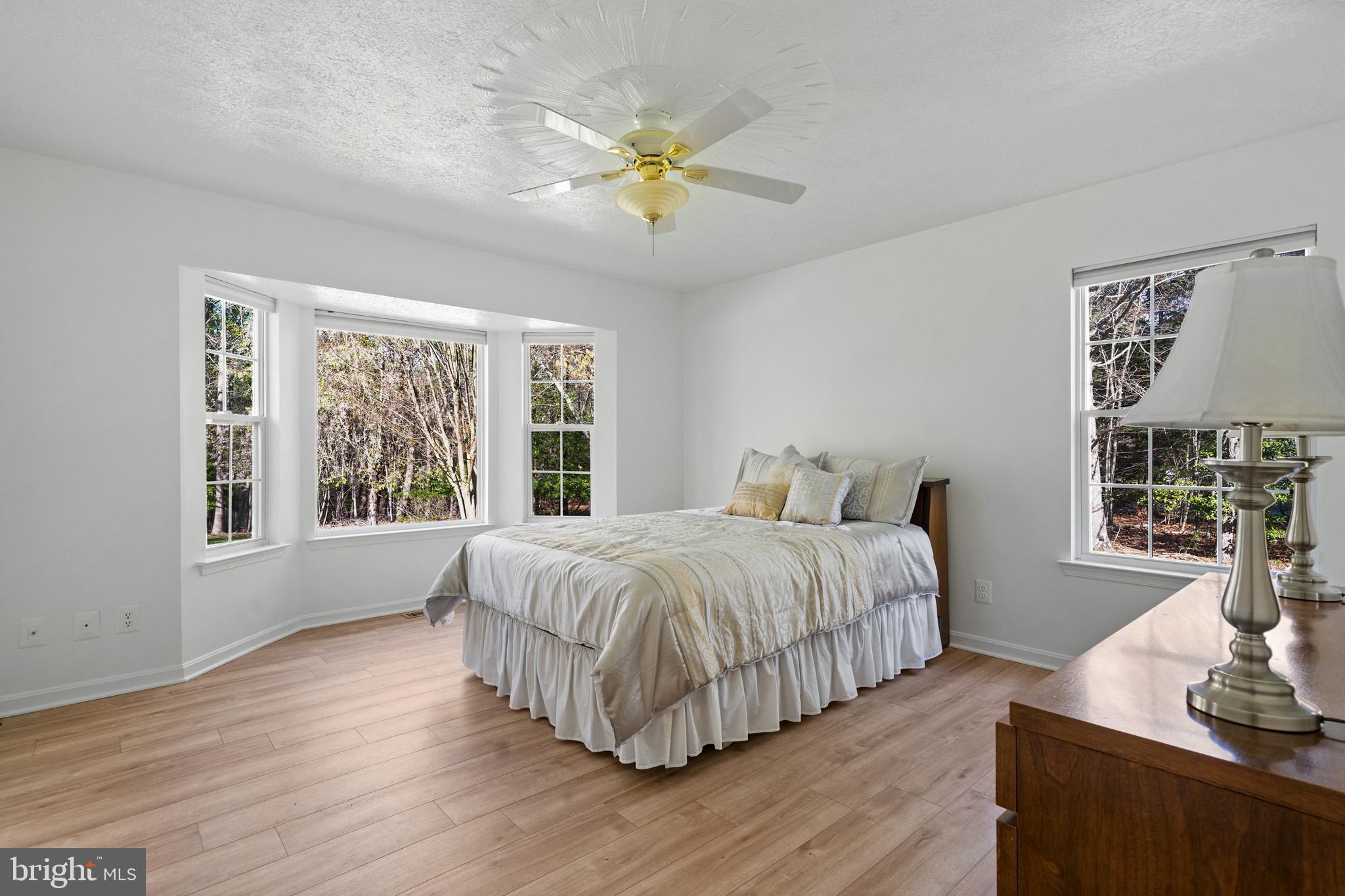 CRESCENT RUN - Residential