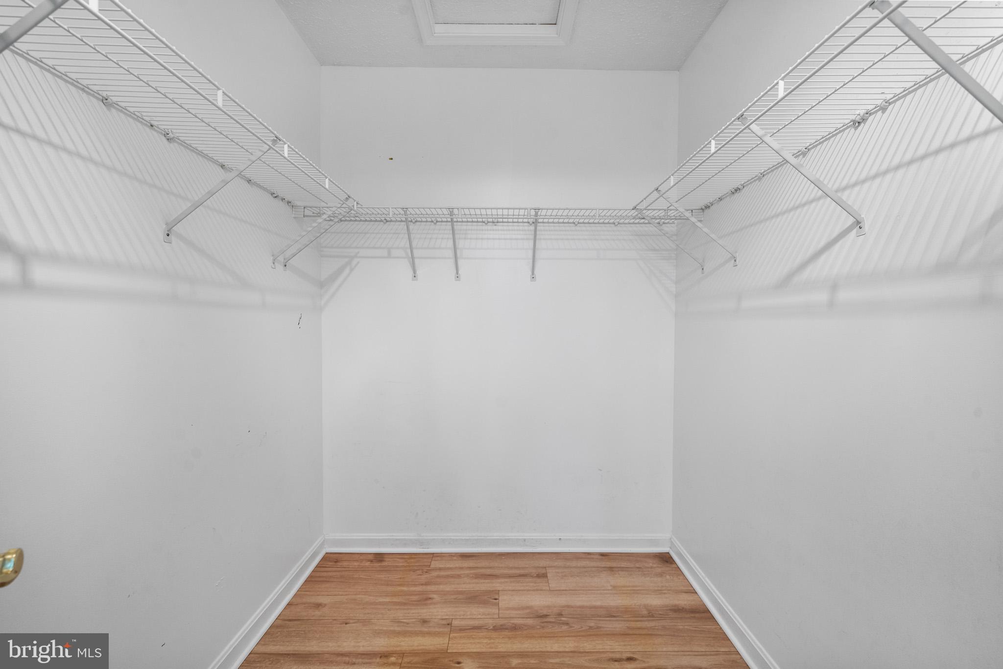 CRESCENT RUN - Residential