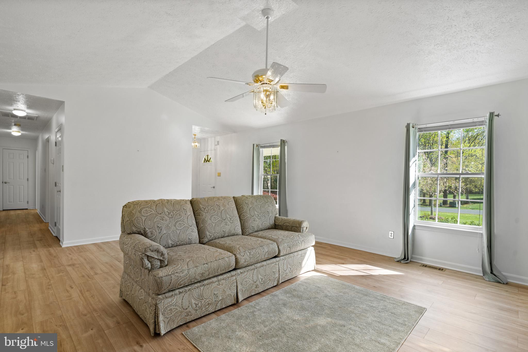 CRESCENT RUN - Residential