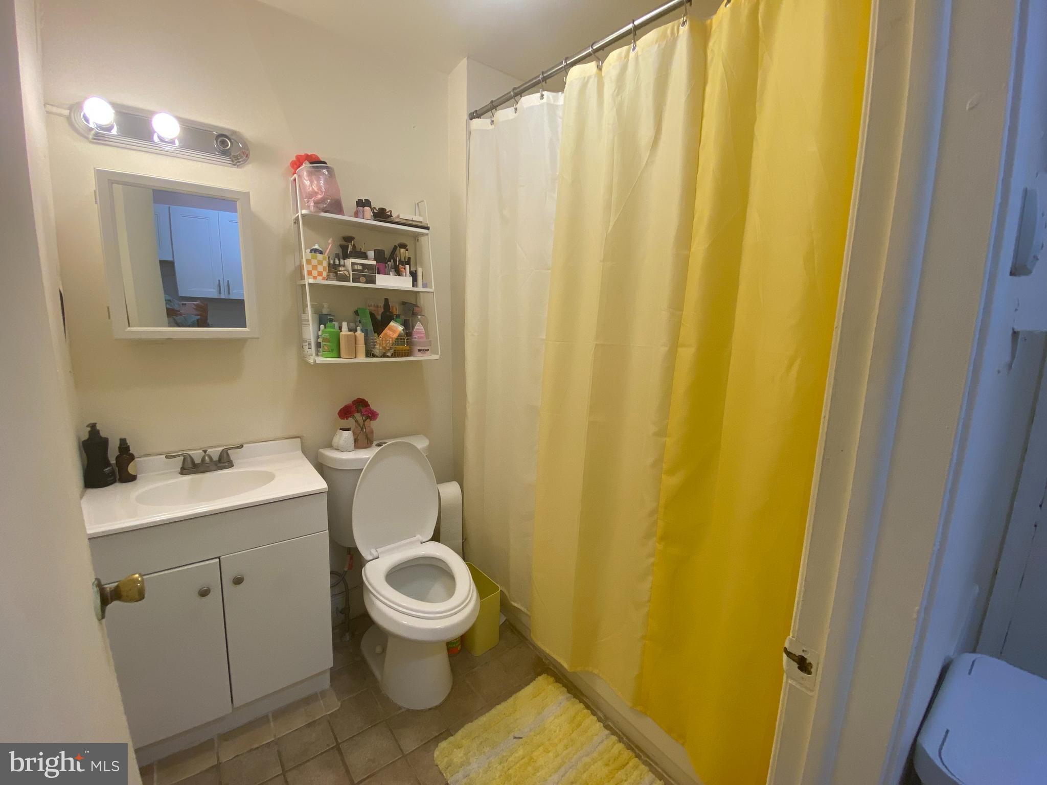 GRADUATE HOSPITAL - Residential Lease