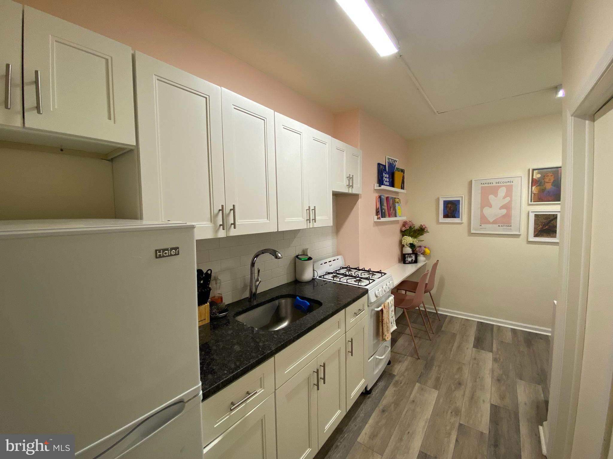 GRADUATE HOSPITAL - Residential Lease