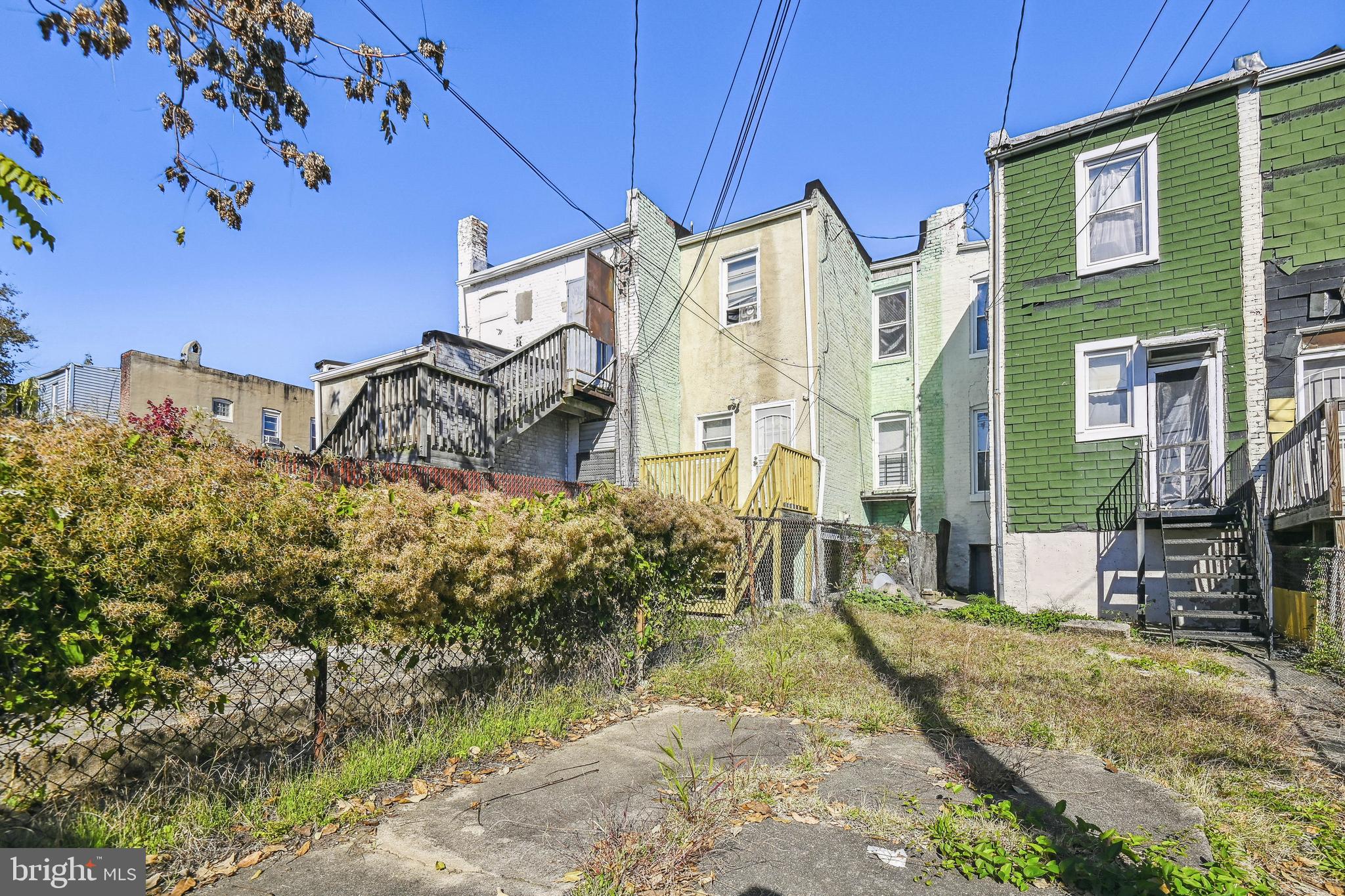 EAST BALTIMORE MIDWAY - Residential