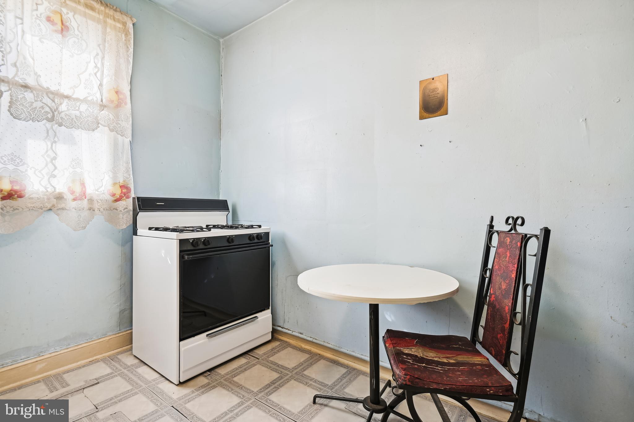 EAST BALTIMORE MIDWAY - Residential