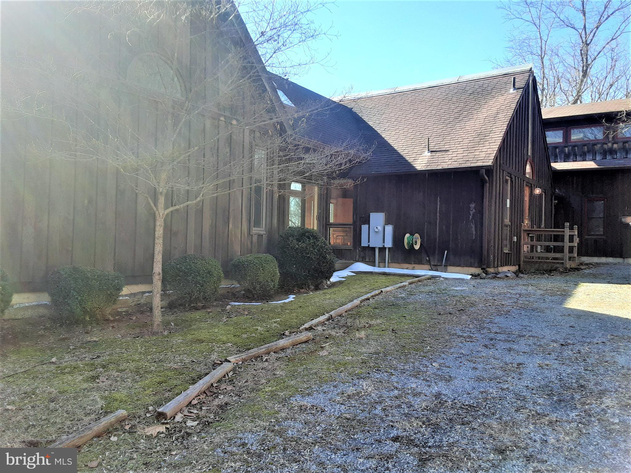 3113 CALMES NECK LANE