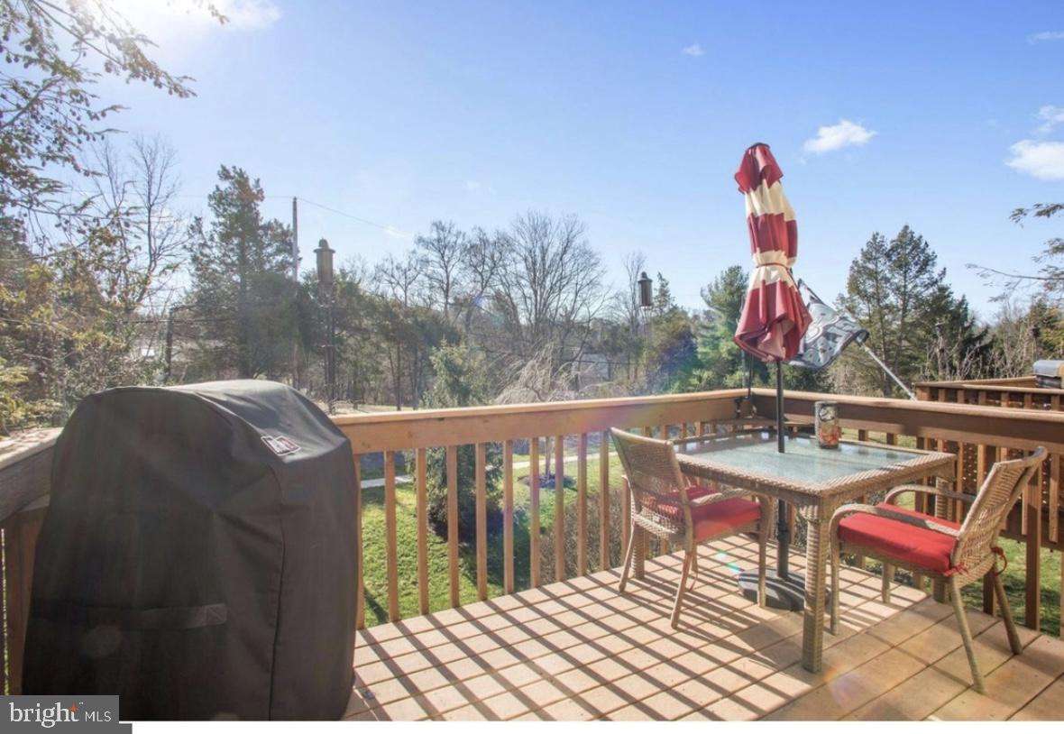 CARRIAGE RUN - Residential Lease