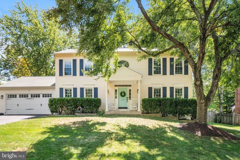 7838 ROUNDABOUT WAY SPRINGFIELD VA 22153