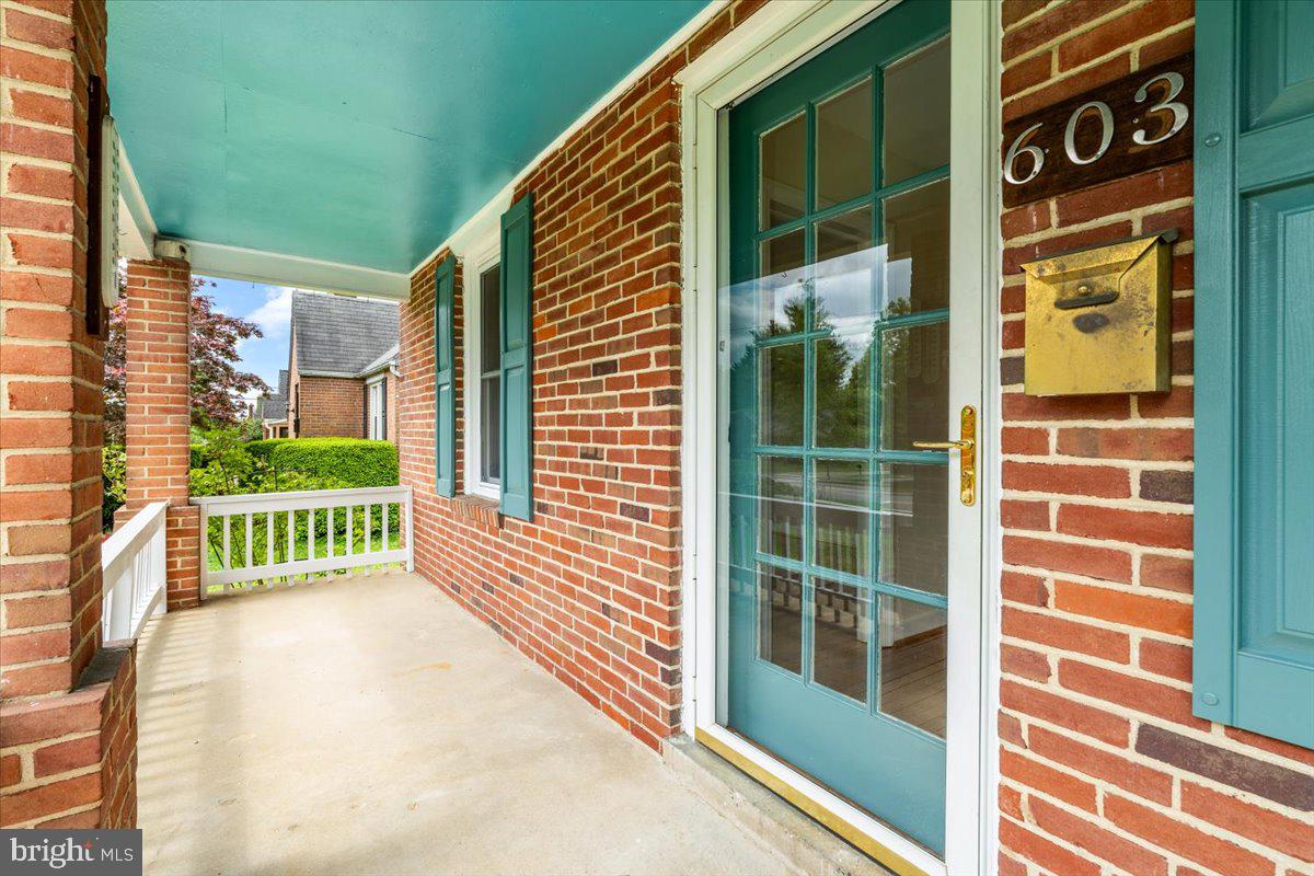 603 LEE PLACE