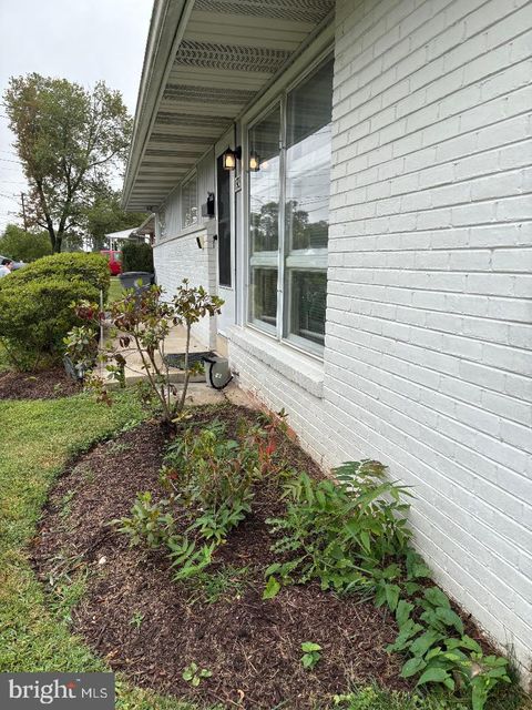 Photo of 1923 Lewis Avenue, ROCKVILLE, MD 20851 (MLS # MDMC2200158)