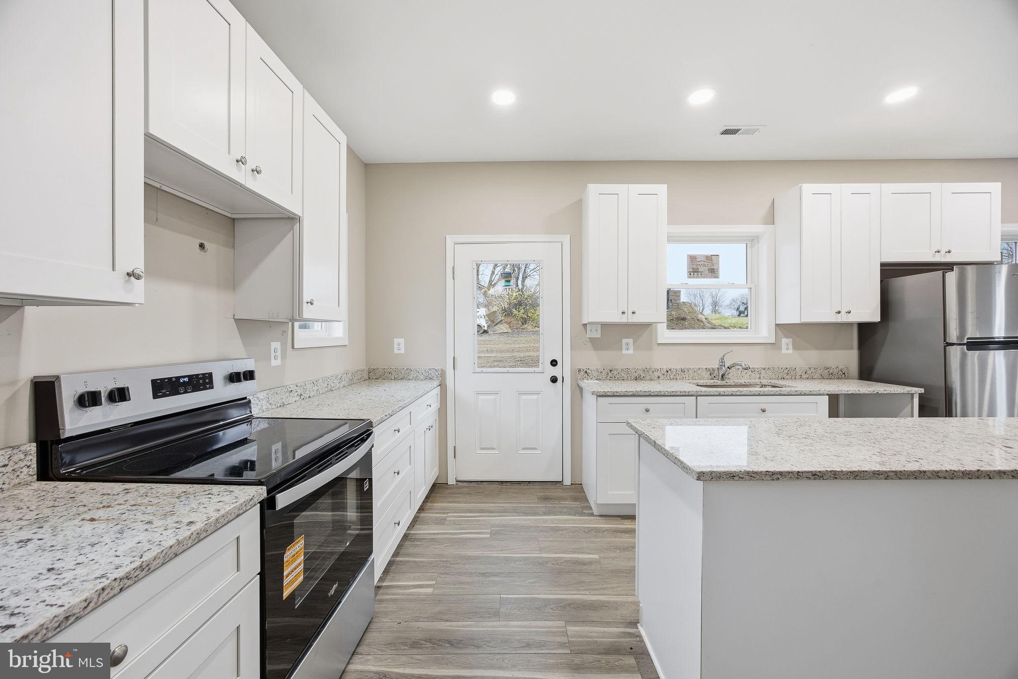 MARTINSBURG CITY - Residential