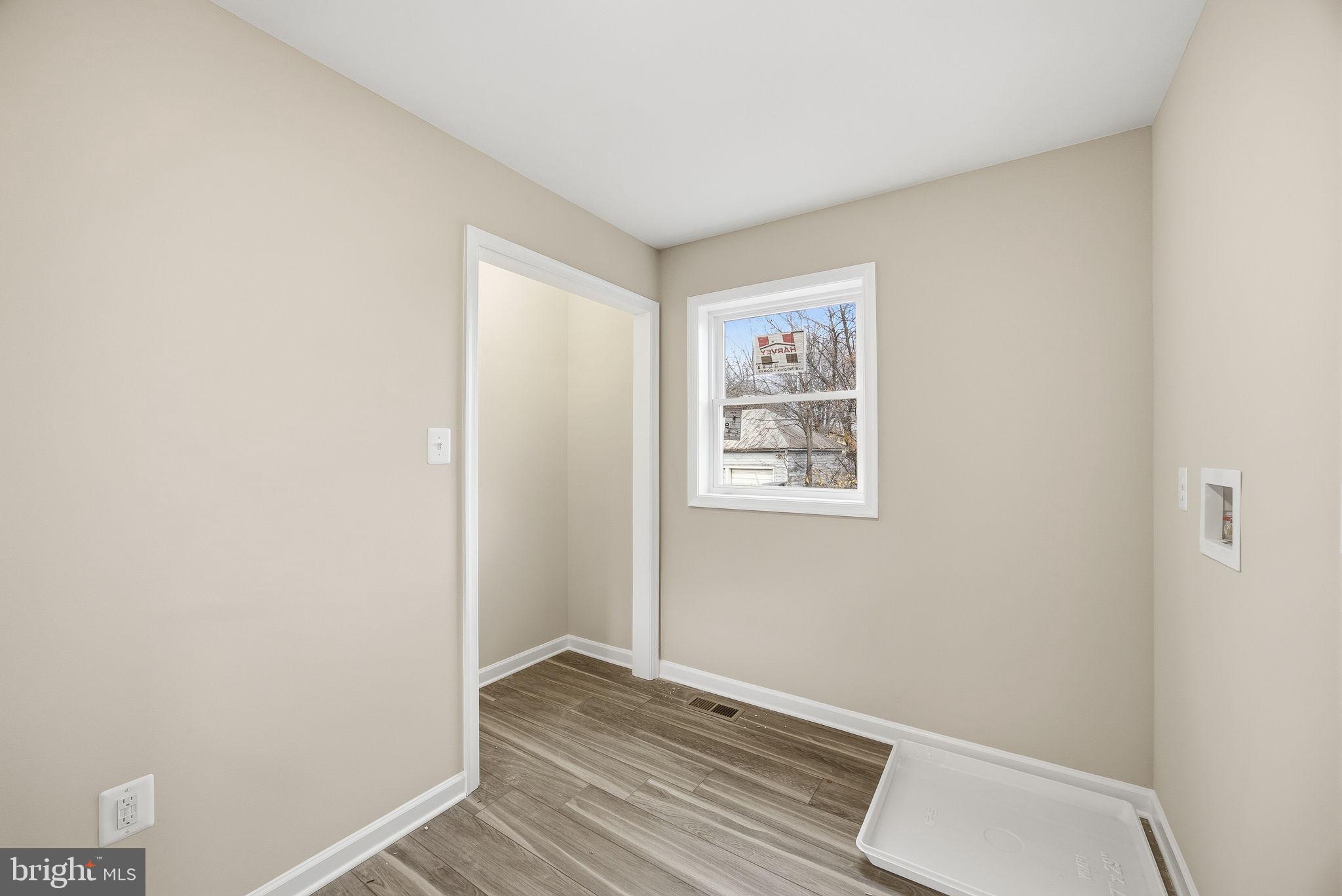 MARTINSBURG CITY - Residential