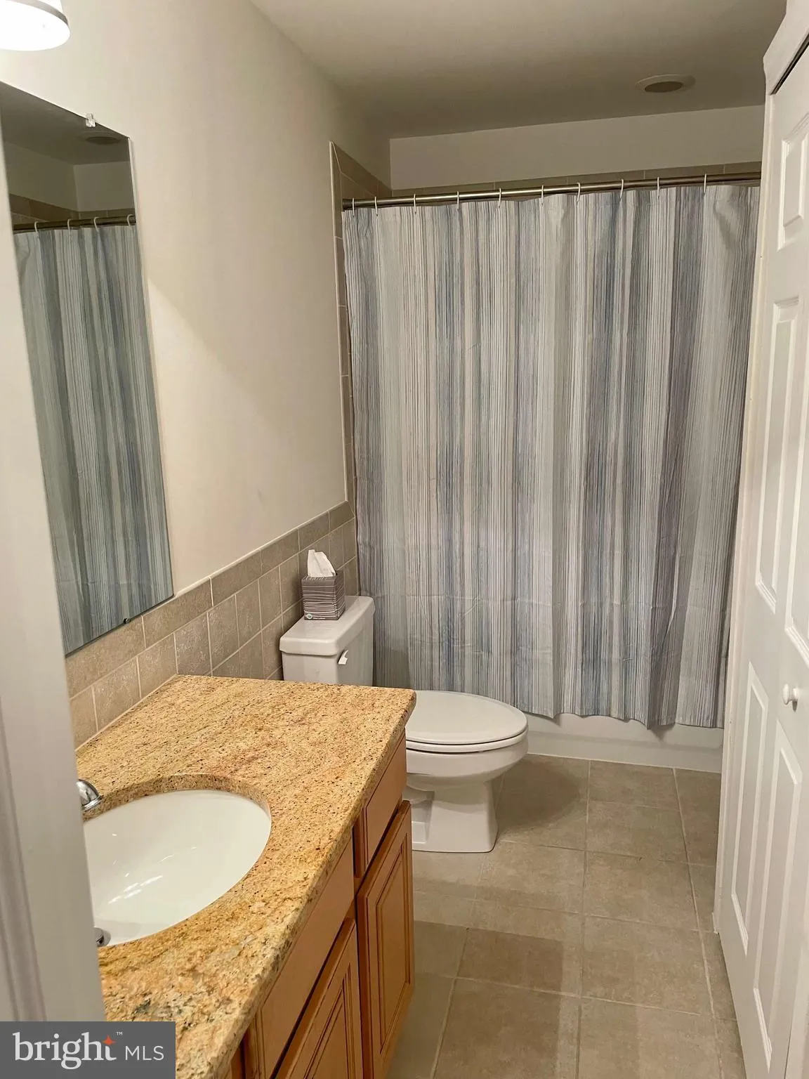 Philadelphia, Pennsylvania 19147, United States, 2 Bedrooms Bedrooms, ,2 BathroomsBathrooms,Residential,Pending,24372