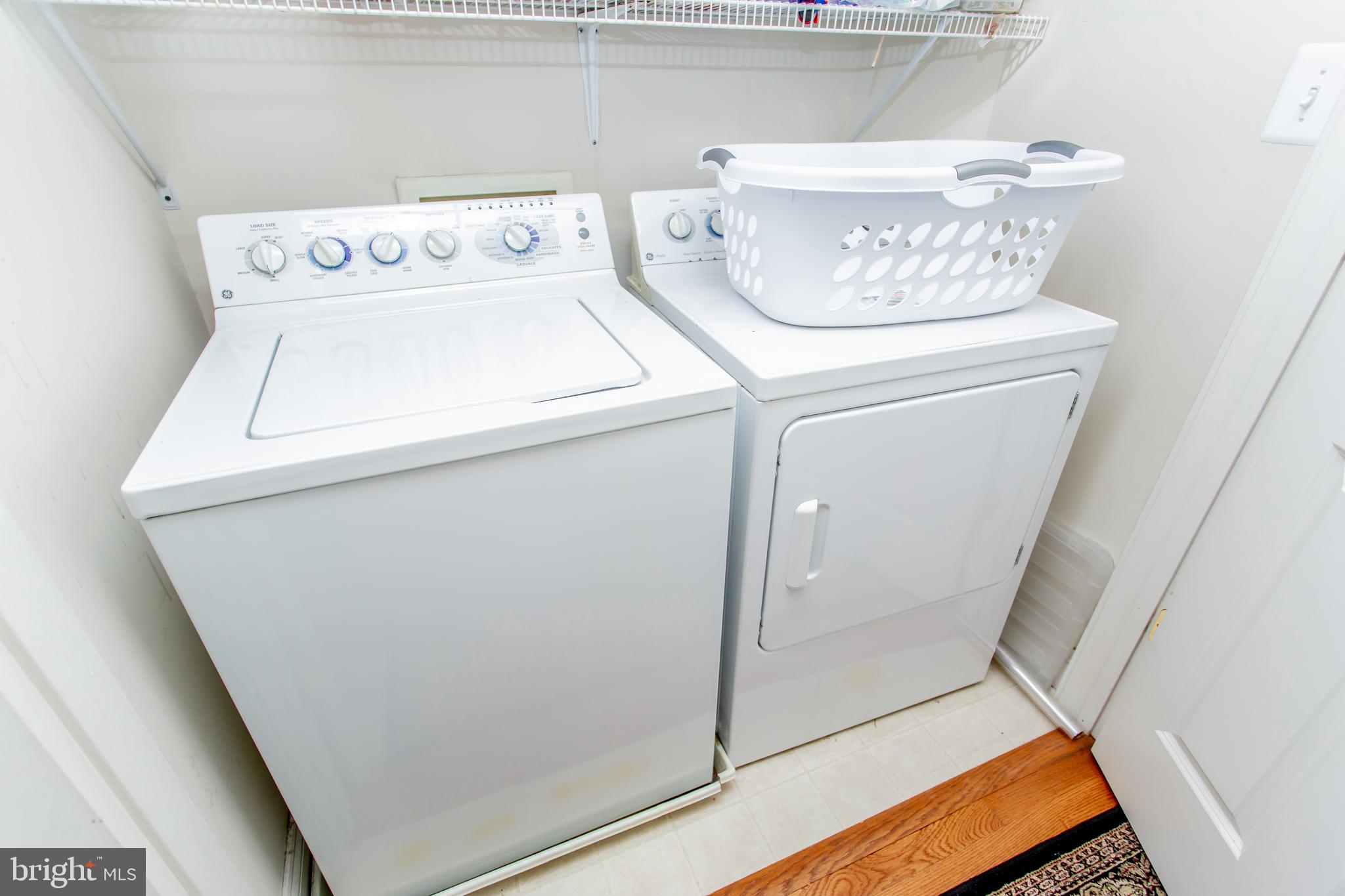 CARLYLE - Residential Lease