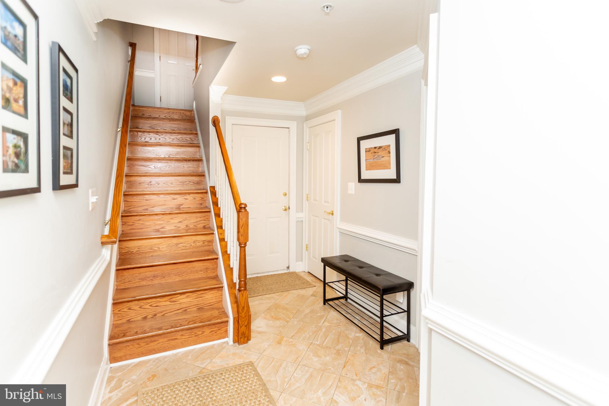 CARLYLE - Residential Lease