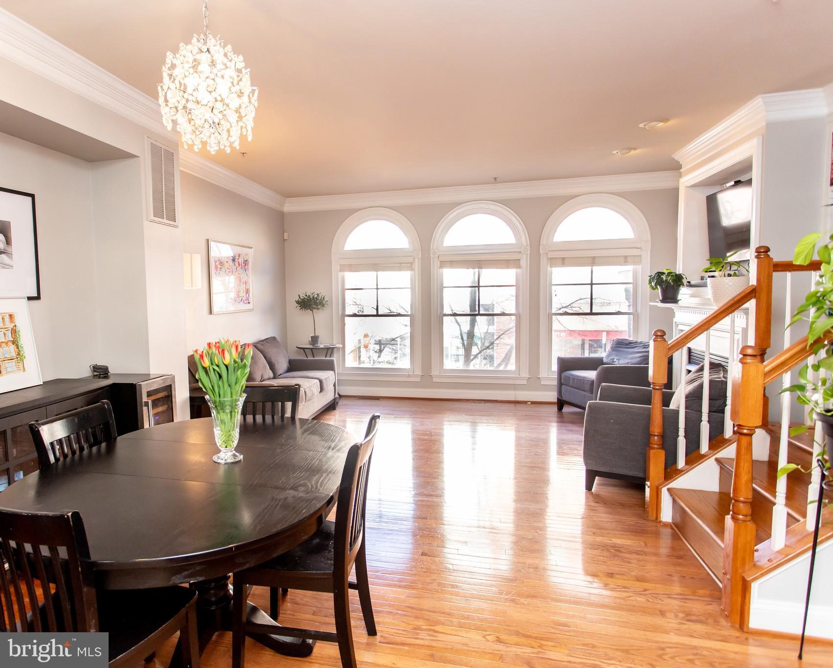 CARLYLE - Residential Lease