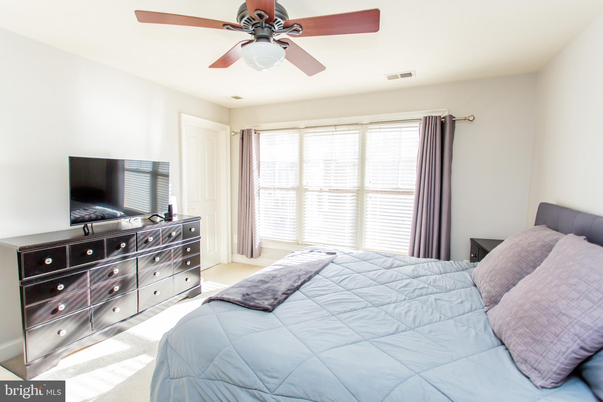 CARLYLE - Residential Lease