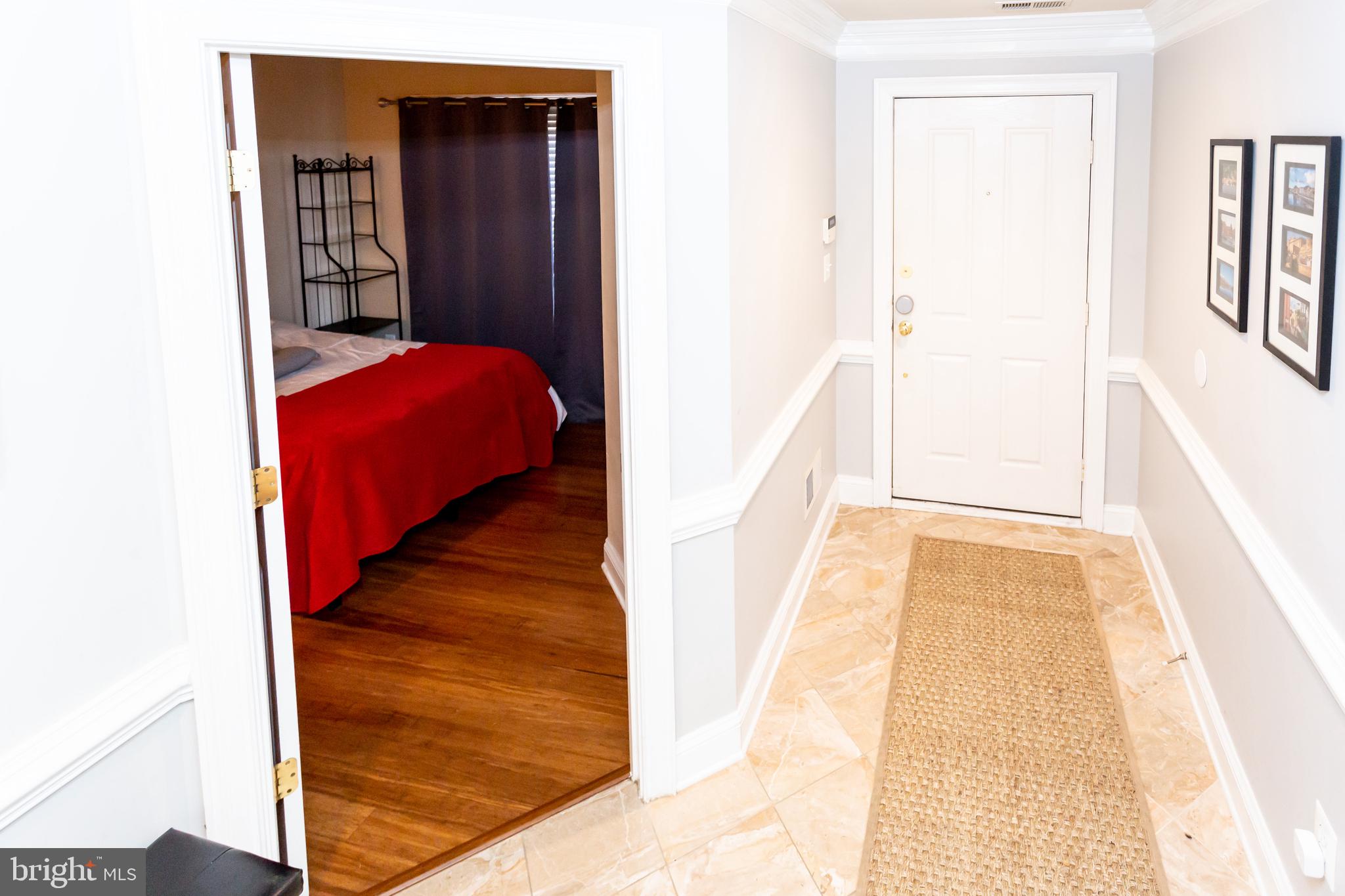 CARLYLE - Residential Lease