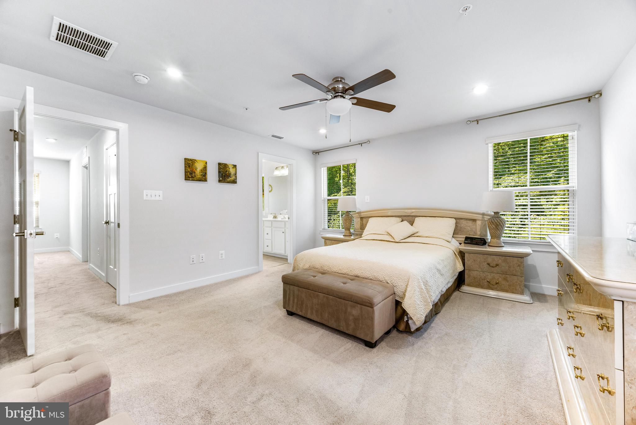 8212 HICKORY HOLLOW DRIVE