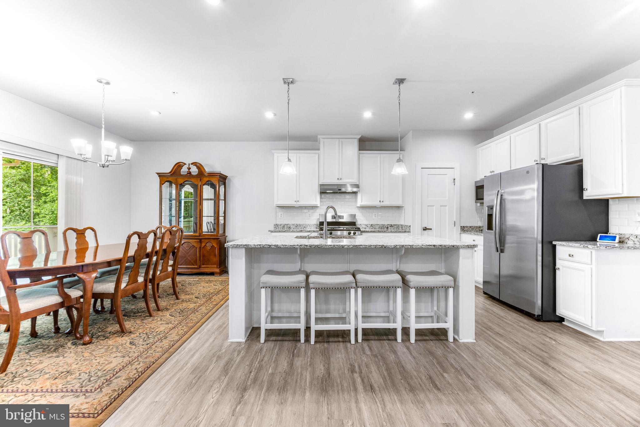 8212 HICKORY HOLLOW DRIVE
