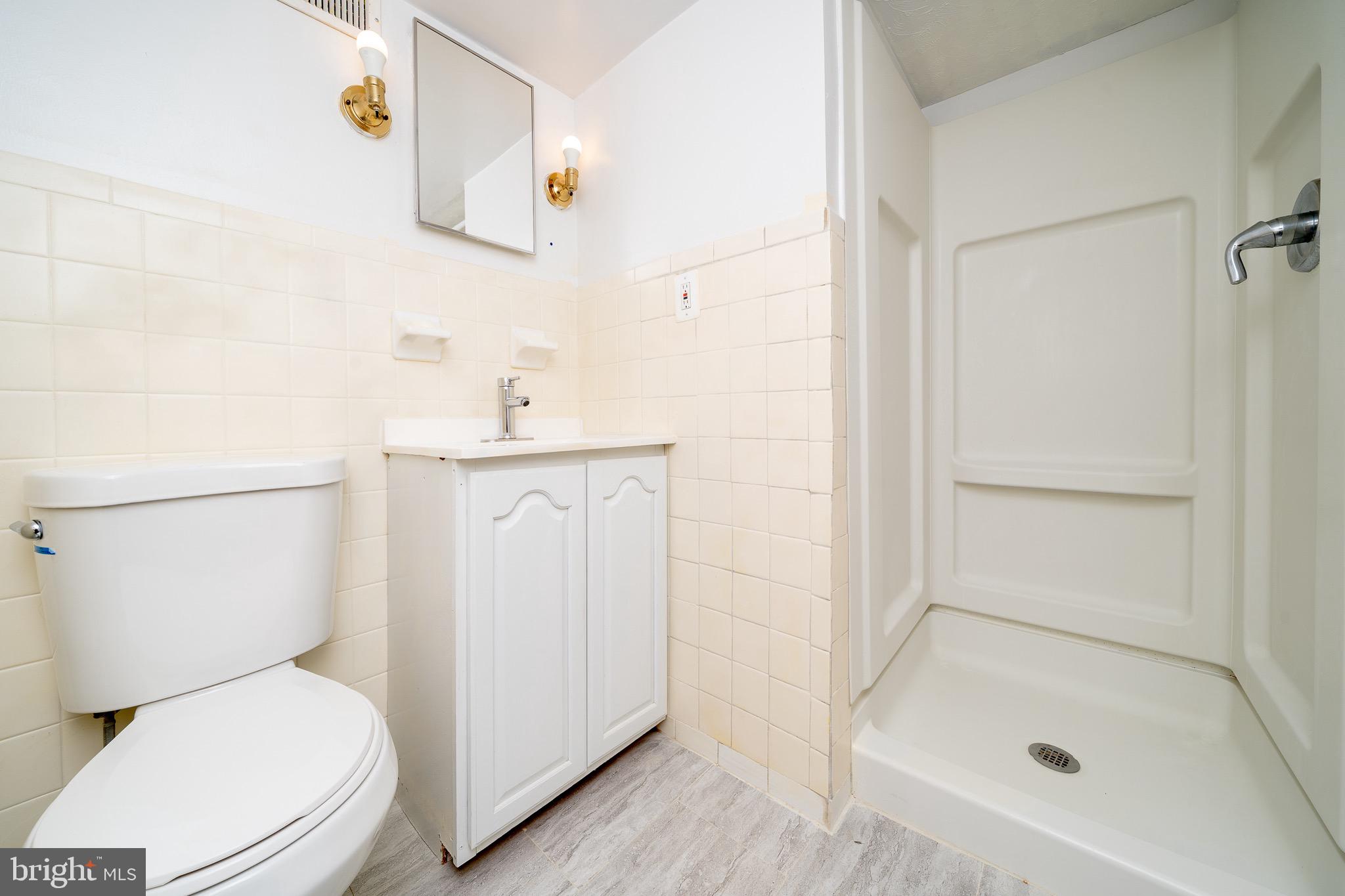 WHITE HOUSE HEIGHTS - Residential