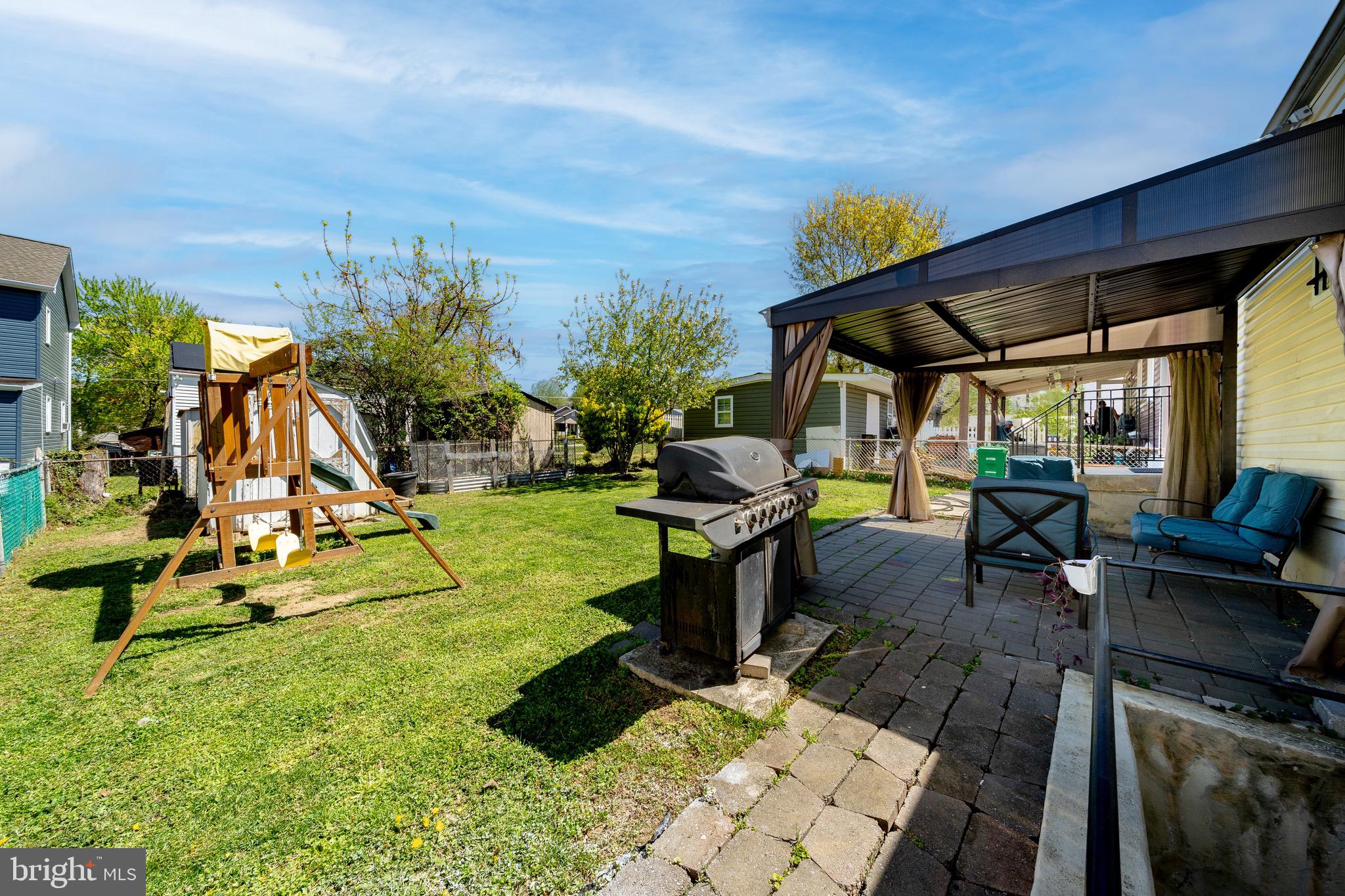 WHITE HOUSE HEIGHTS - Residential