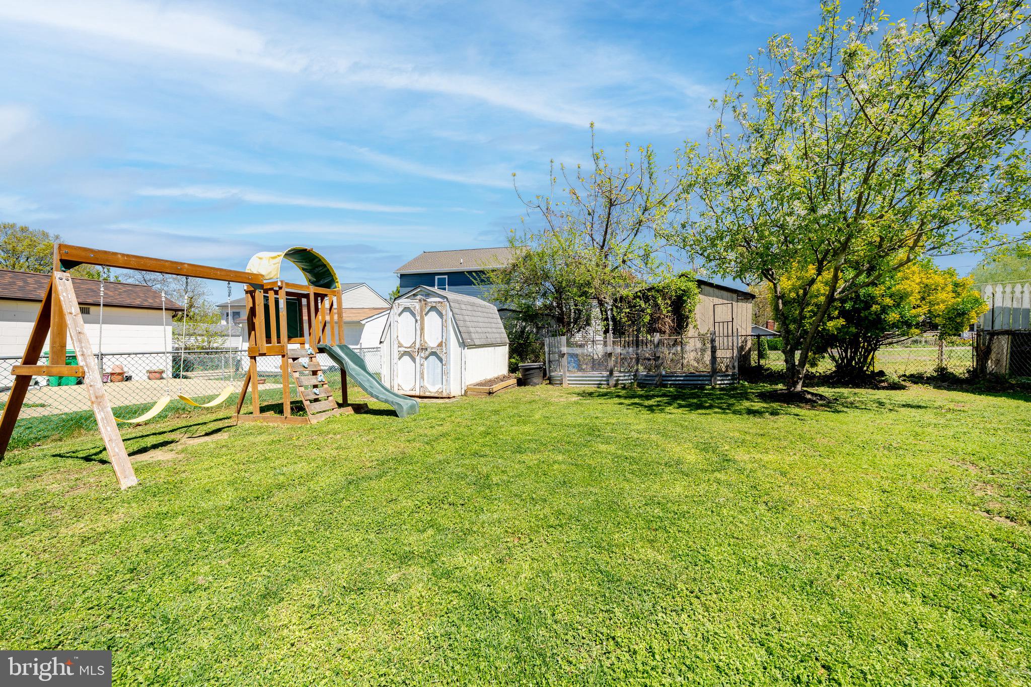 WHITE HOUSE HEIGHTS - Residential