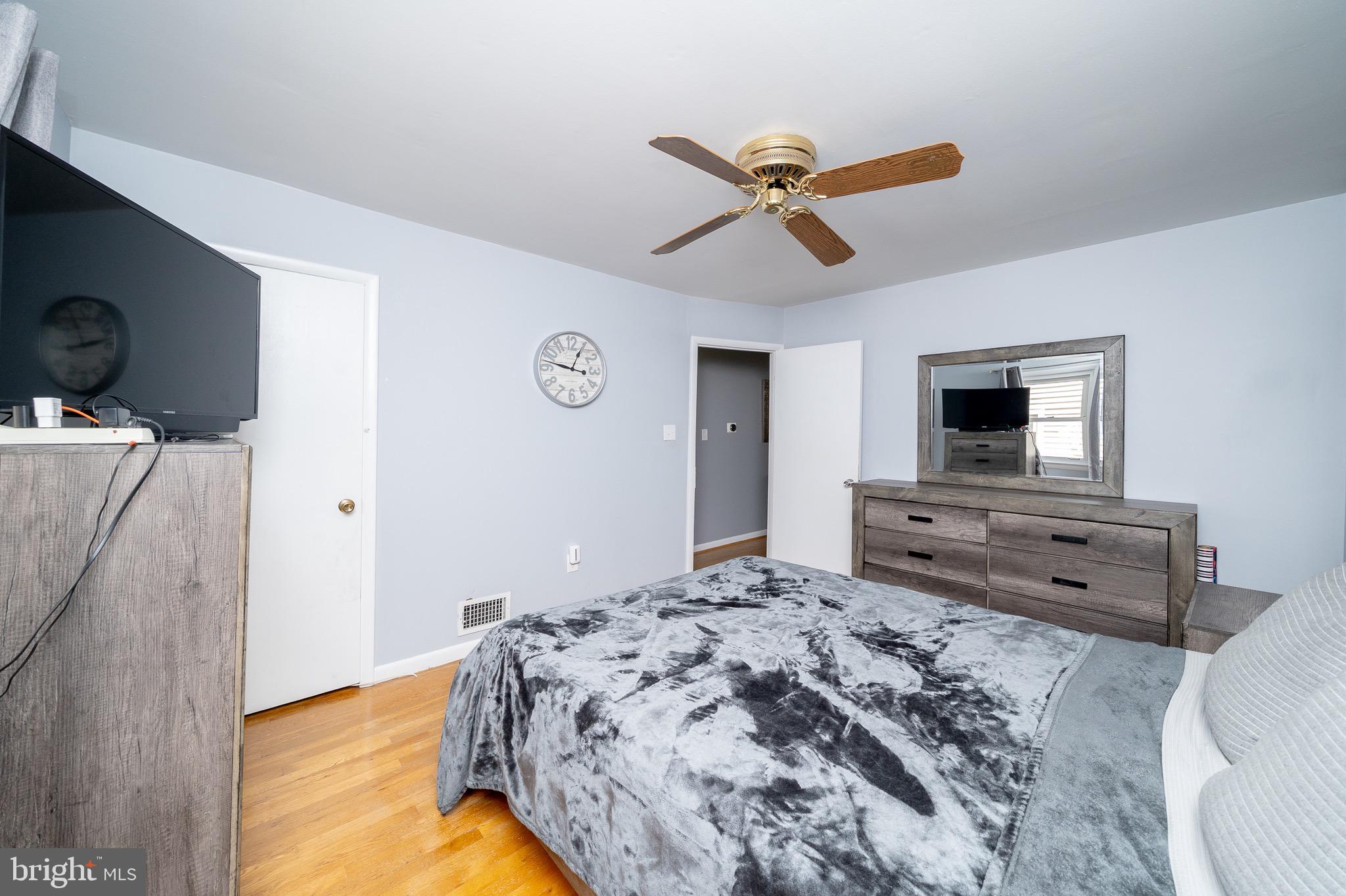 WHITE HOUSE HEIGHTS - Residential